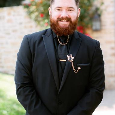 Black Peak Lapel Tuxedo - Image by Anna Delores Photography