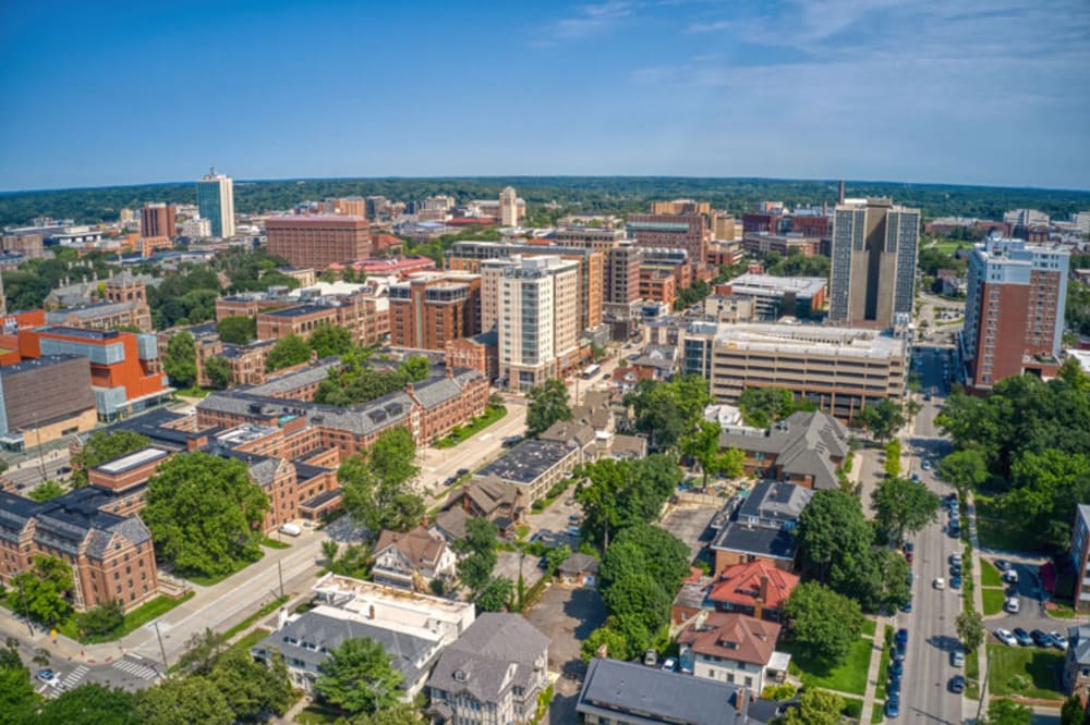 Tuxedo and Suit Rentals in Ann Arbor, MI