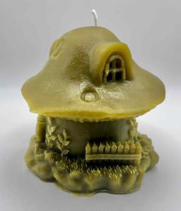Turf Mushroom House Candle — view 2