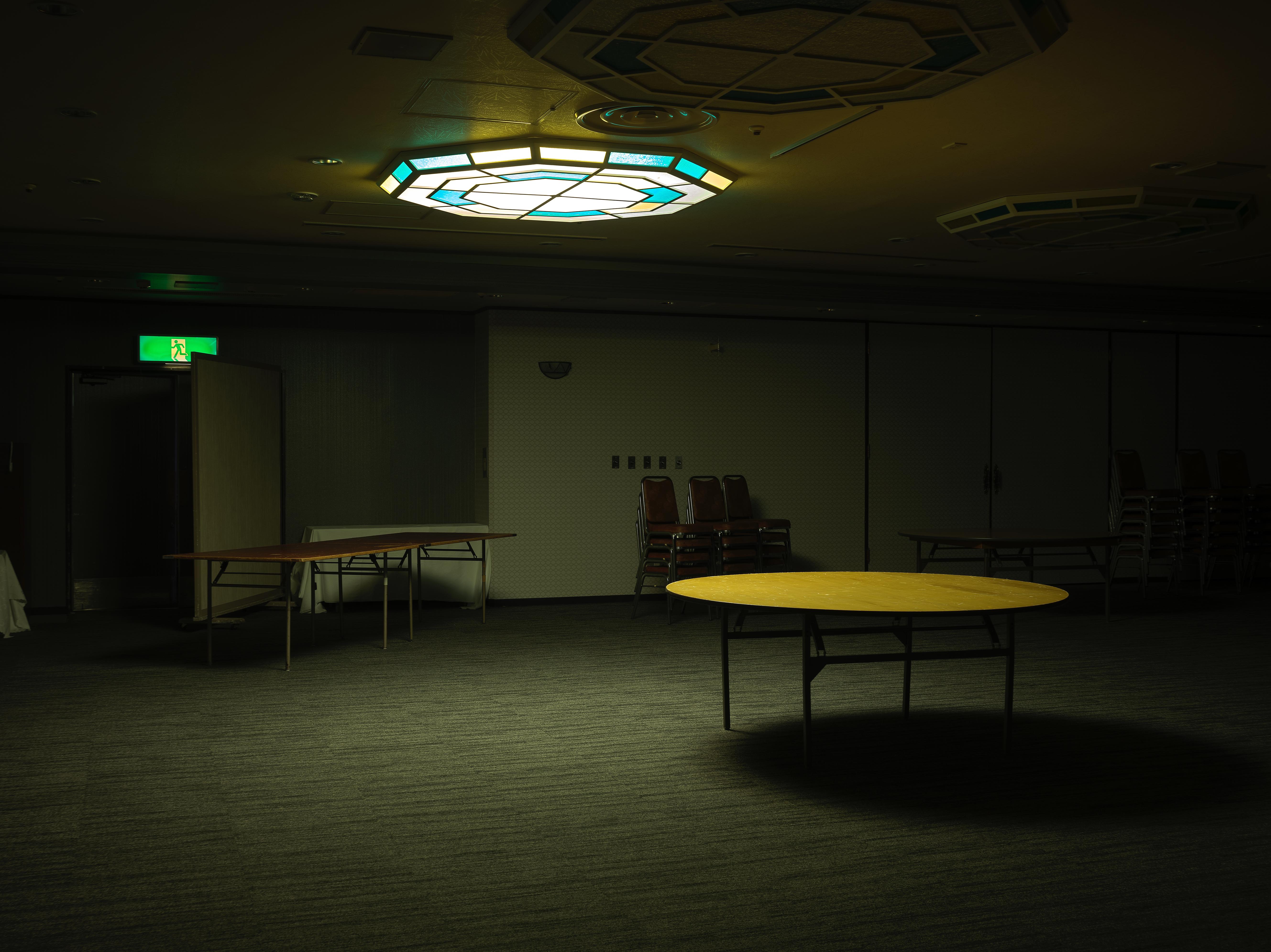 Light down from the top