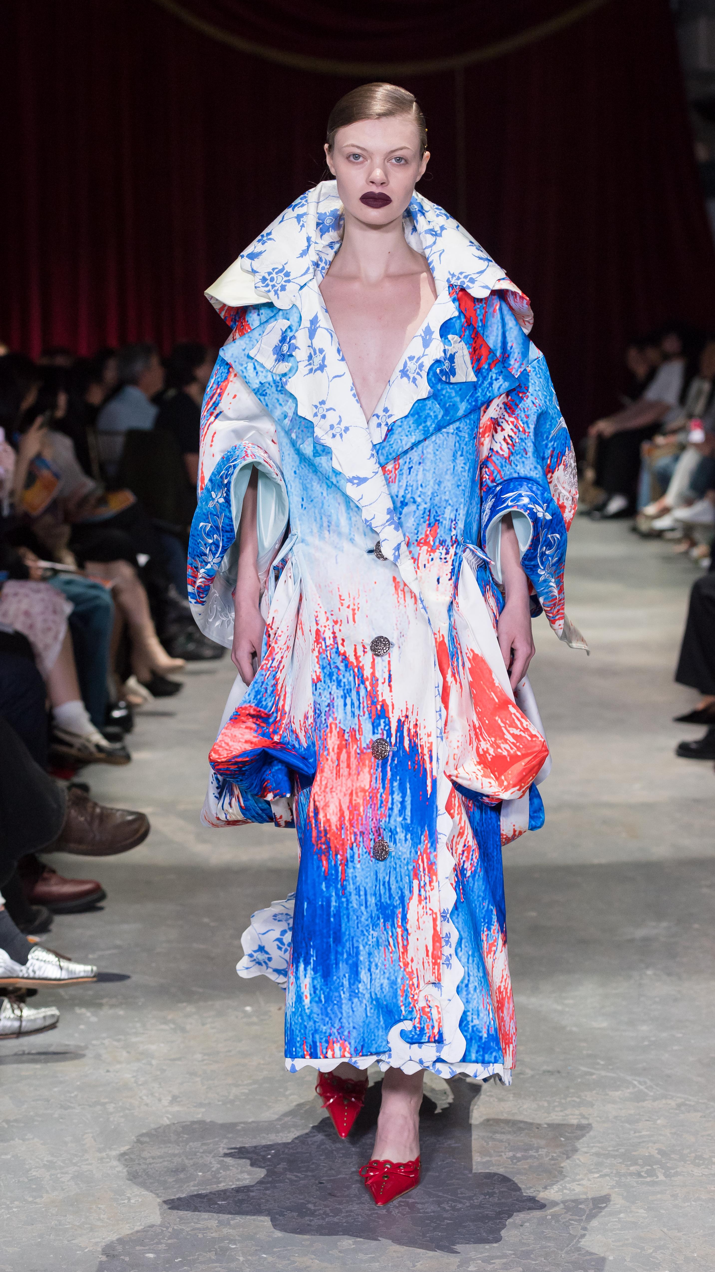 Gurbet Collection - Look 3