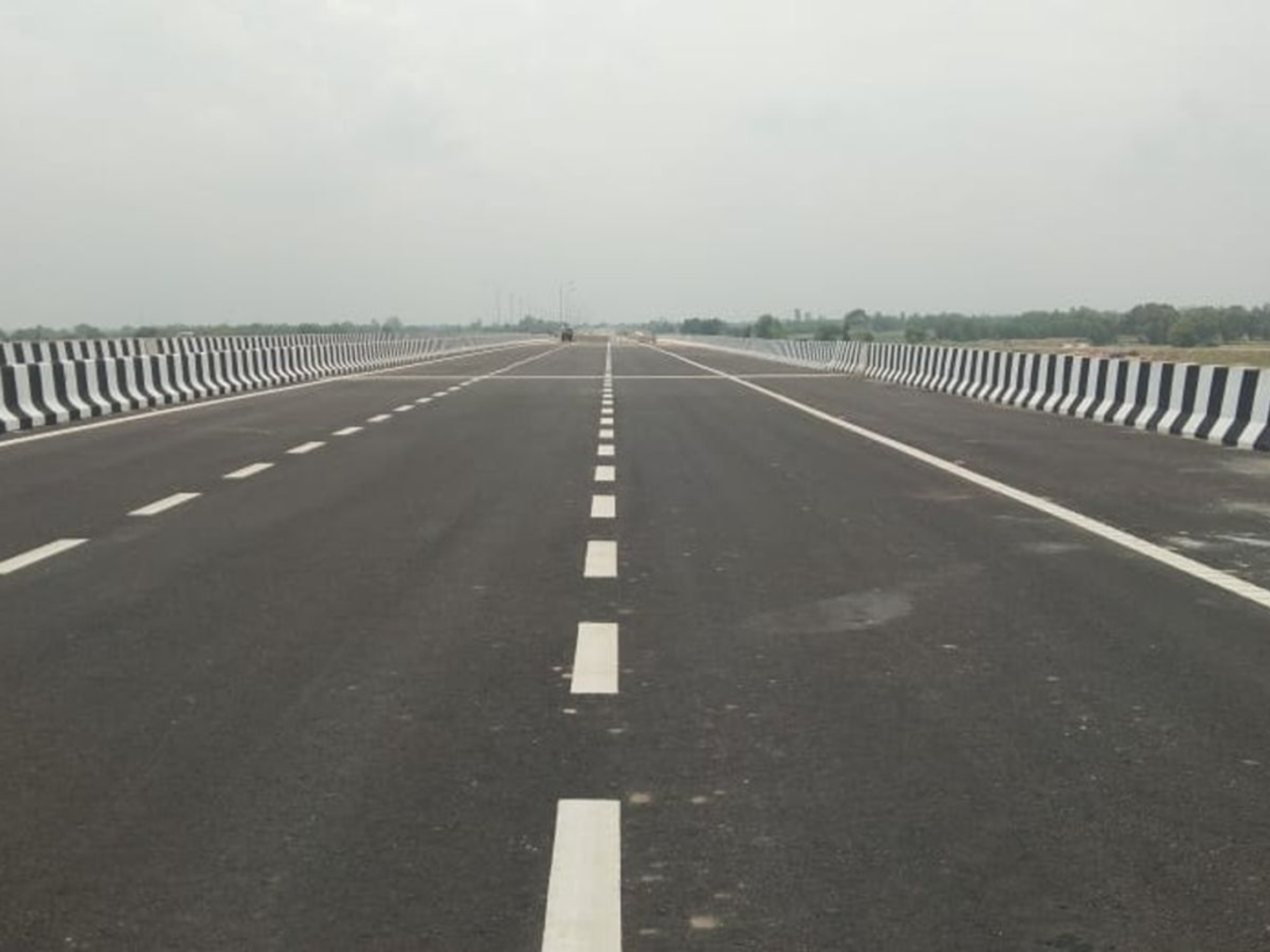 हरिद्वार तक गंगा एक्सप्रेसवे विस्तार को हरी झंडी: UP-उत्तराखंड के बीच समझौता संपन्न, UPSIDA बनाएगा 30 किमी का नया रूट