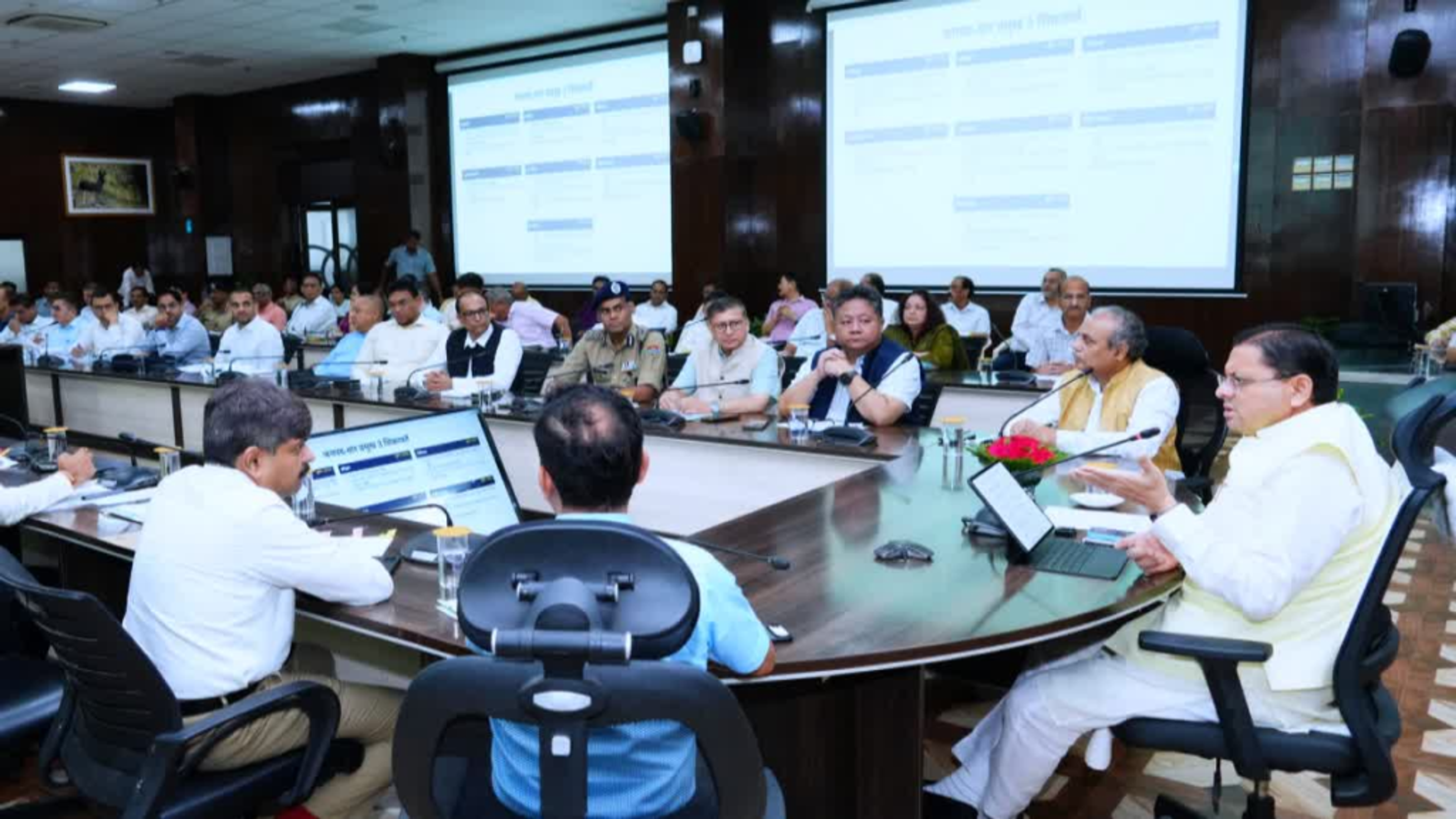 देहरादून: जल जीवन मिशन की शिकायतों पर एक्शन में CM धामी, अफसरों को 1 हफ्ते की मोहलत; लापरवाही पर नपेंगे जिम्मेदार