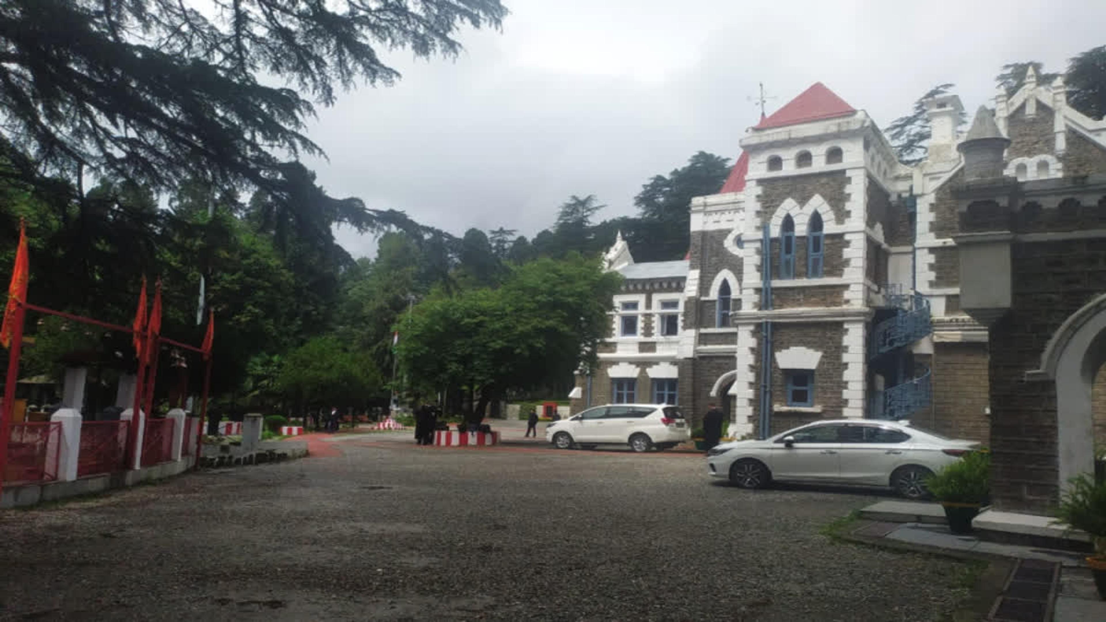 उत्तराखंड हाईकोर्ट की पुलिस को चेतावनी: एफआईआर पोर्टल जल्द शुरू न हुआ तो कोर्ट में तलब होंगे DGP