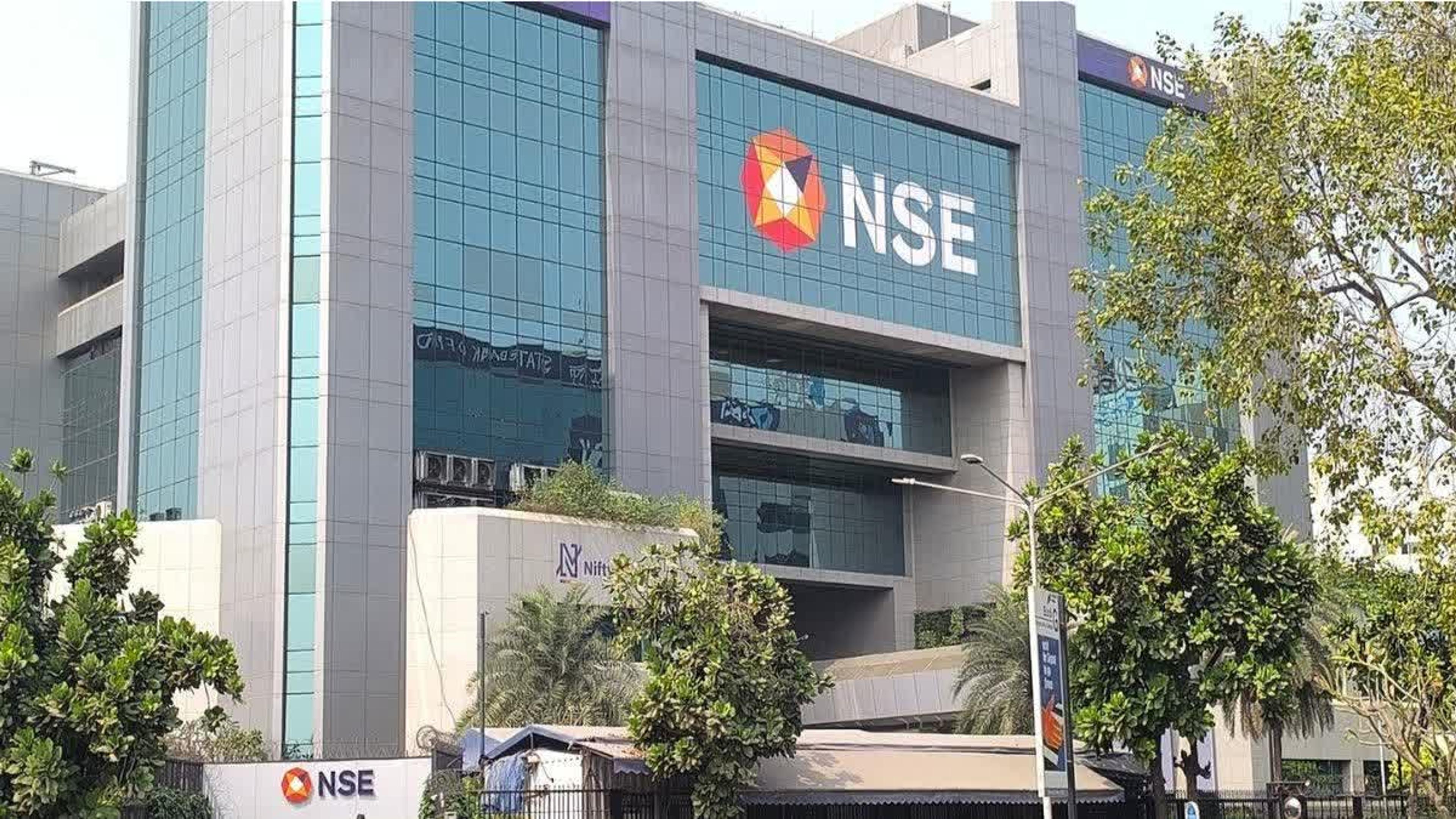 NSE IPO: सेबी से मिली मंजूरी, जानिए संभावित प्राइस बैंड, तारीख और GMP का ताजा हाल