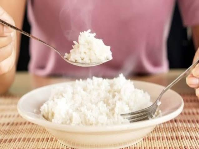 Best Time to Eat Rice: рджреЛрдкрд╣рд░ рдпрд╛ рд░рд╛рдд, рдХрд┐рд╕ рд╕рдордп рдЪрд╛рд╡рд▓ рдЦрд╛рдирд╛ рд╣реИ рд╕рдмрд╕реЗ рдлрд╛рдпрджреЗрдордВрдж? рдЬрд╛рдирд┐рдП рд╣реЗрд▓реНрде рдЧрд╛рдЗрдб
