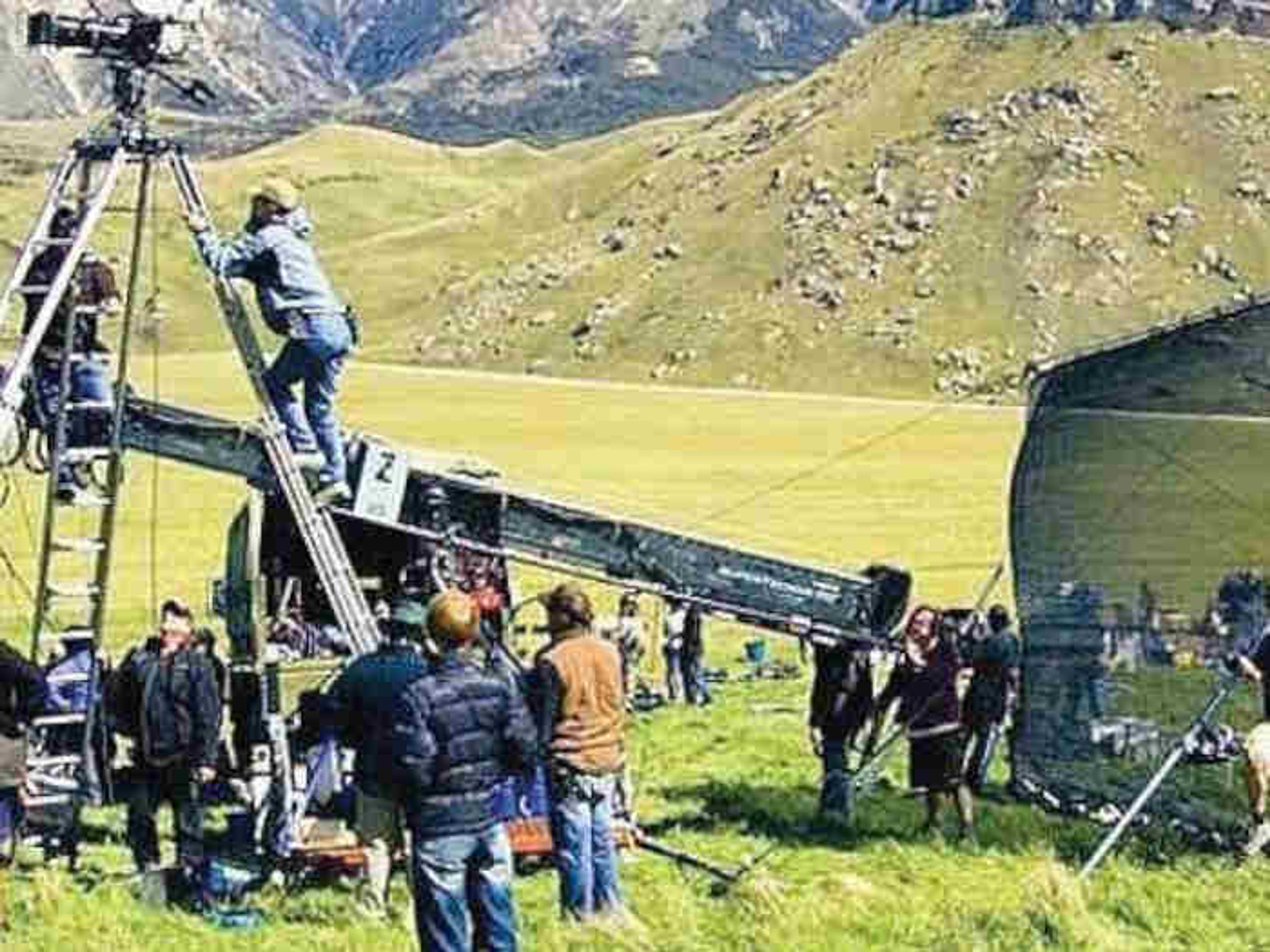 उत्तराखंड में पहली बार आयोजित होंगे 'फिल्म अवॉर्ड्स': गढ़वाली-कुमाऊंनी और हिंदी सिनेमा की प्रतिभाओं को मिलेगा सम्मान