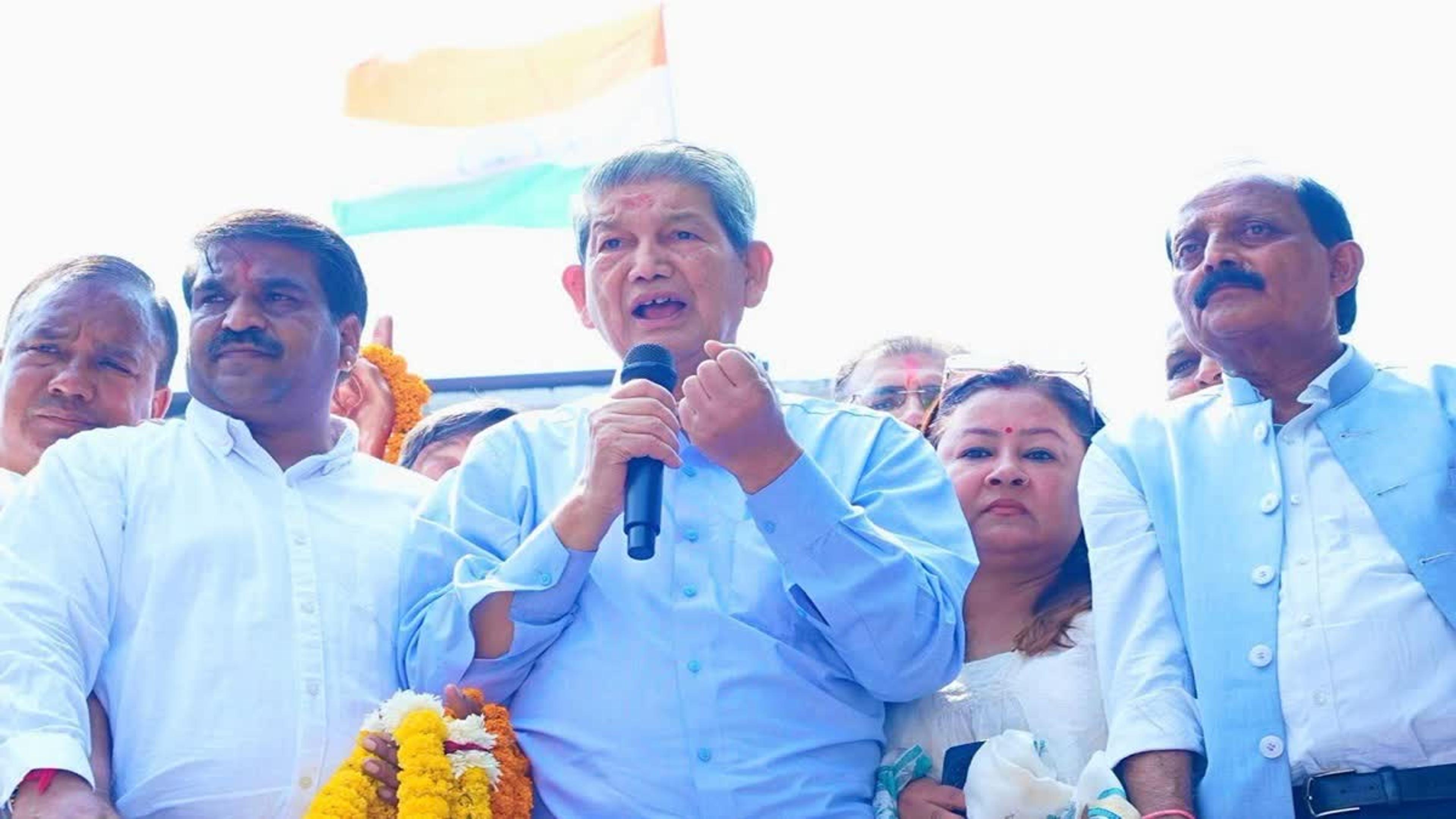 हरिद्वार से विधानसभा चुनाव लड़ेंगे पूर्व CM हरीश रावत? सियासी हलचलों पर मुख्यमंत्री धामी ने तोड़ी चुप्पी