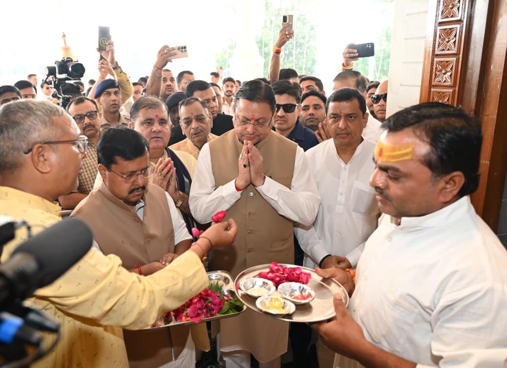 उत्तराखंड दौरे का दूसरा दिन: BJP अध्यक्ष नितिन नवीन ने हल्द्वानी के अष्टभुजा मंदिर में की पूजा