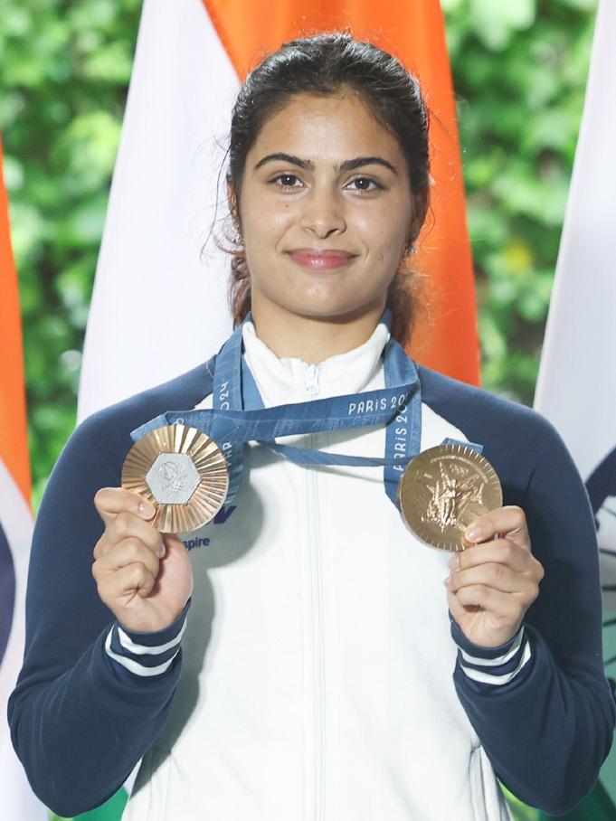 एशियाई खेलों में मनु भाकर और तजिंदरपाल सिंह तूर होंगे भारत के ध्वजवाहक