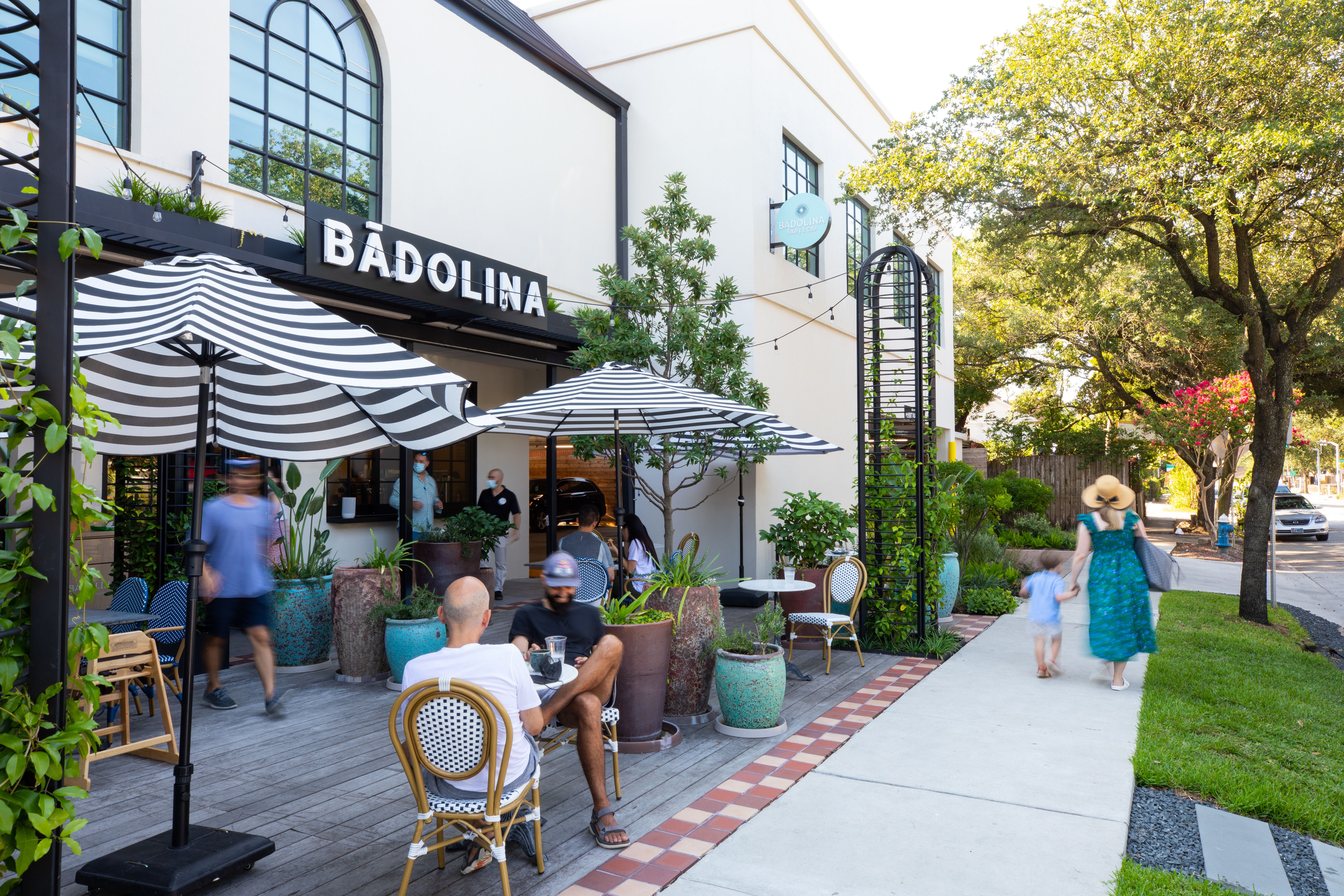 Charming restaurants and places to linger at Rice Village
