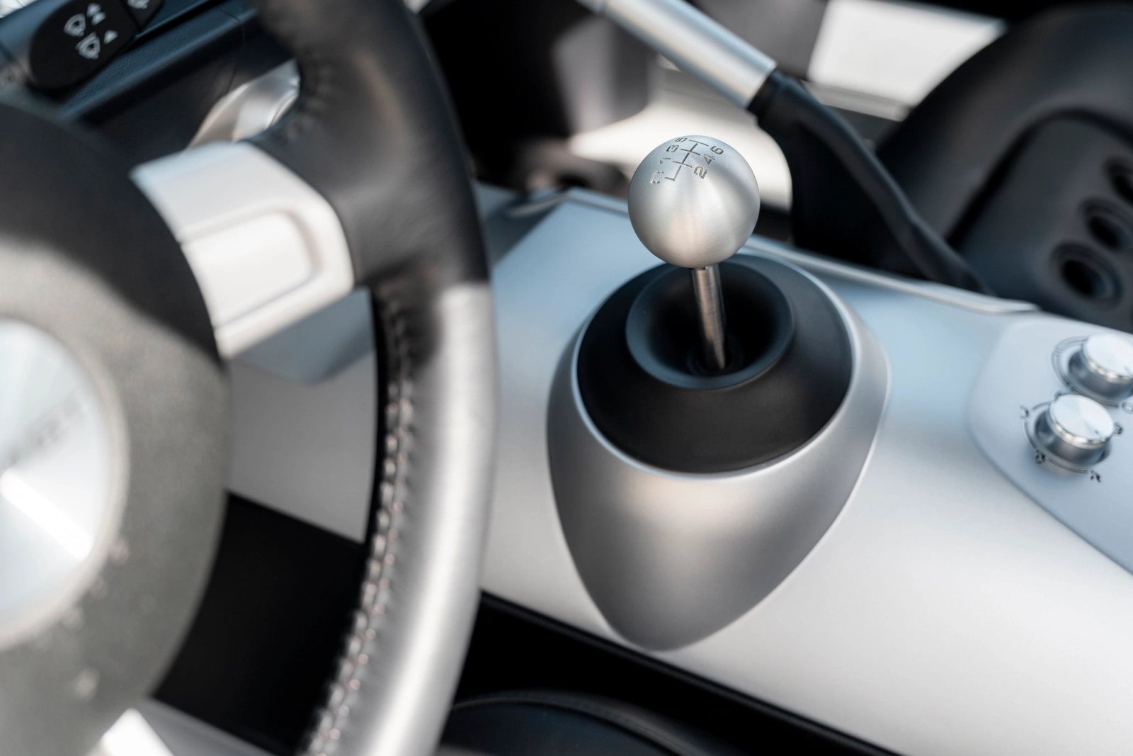 2006 Ford GT Interior 118