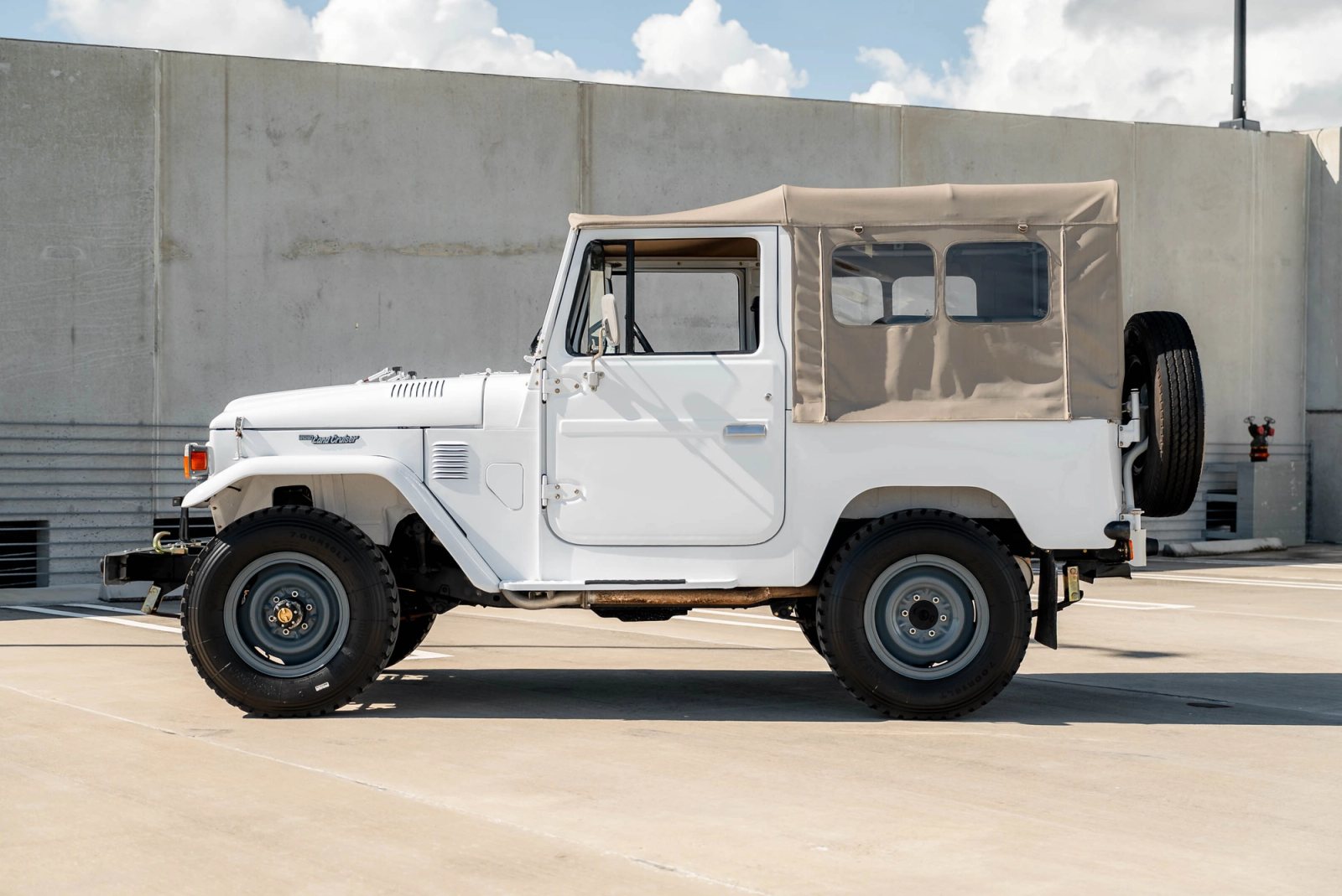 1979 Toyota FJ40 Exterior 81