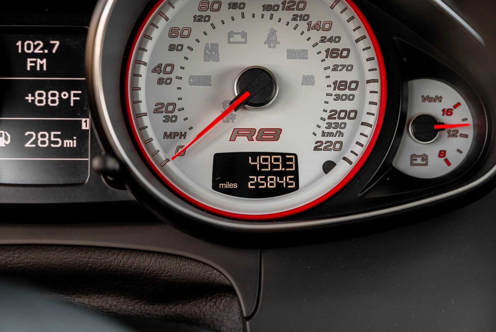 2012 Audi R8 V10 Interior 69
