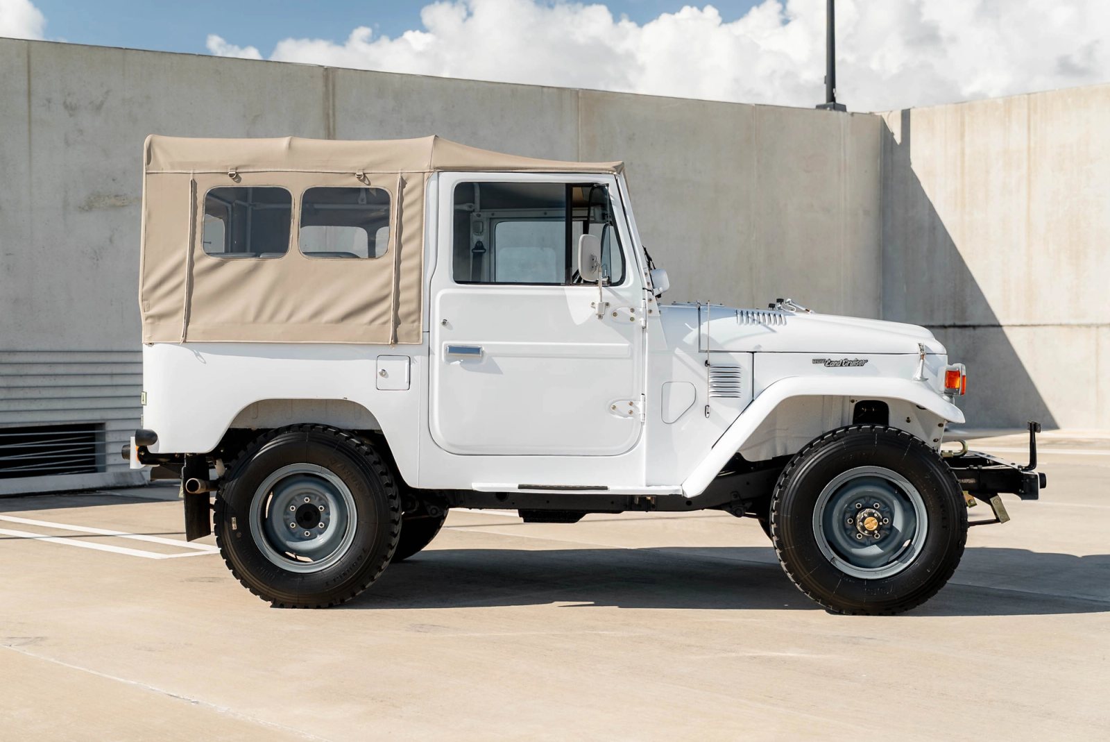 1979 Toyota FJ40 Exterior 14