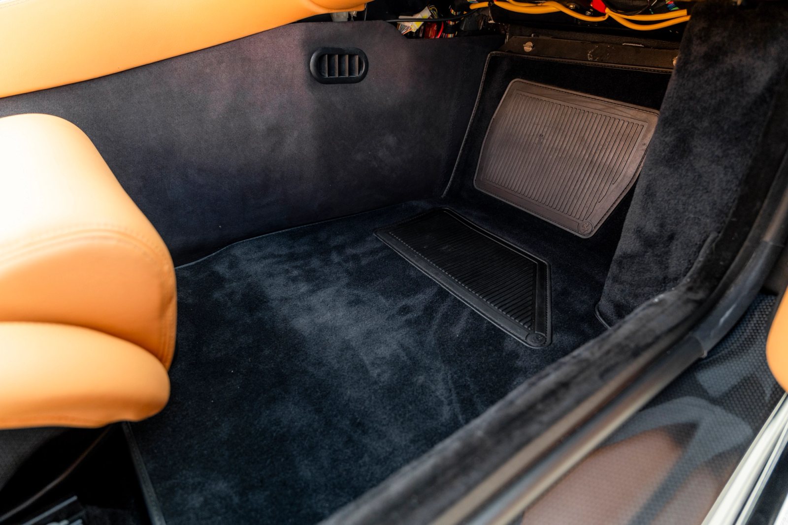 2001 Ferrari 550 Barchetta Interior 136