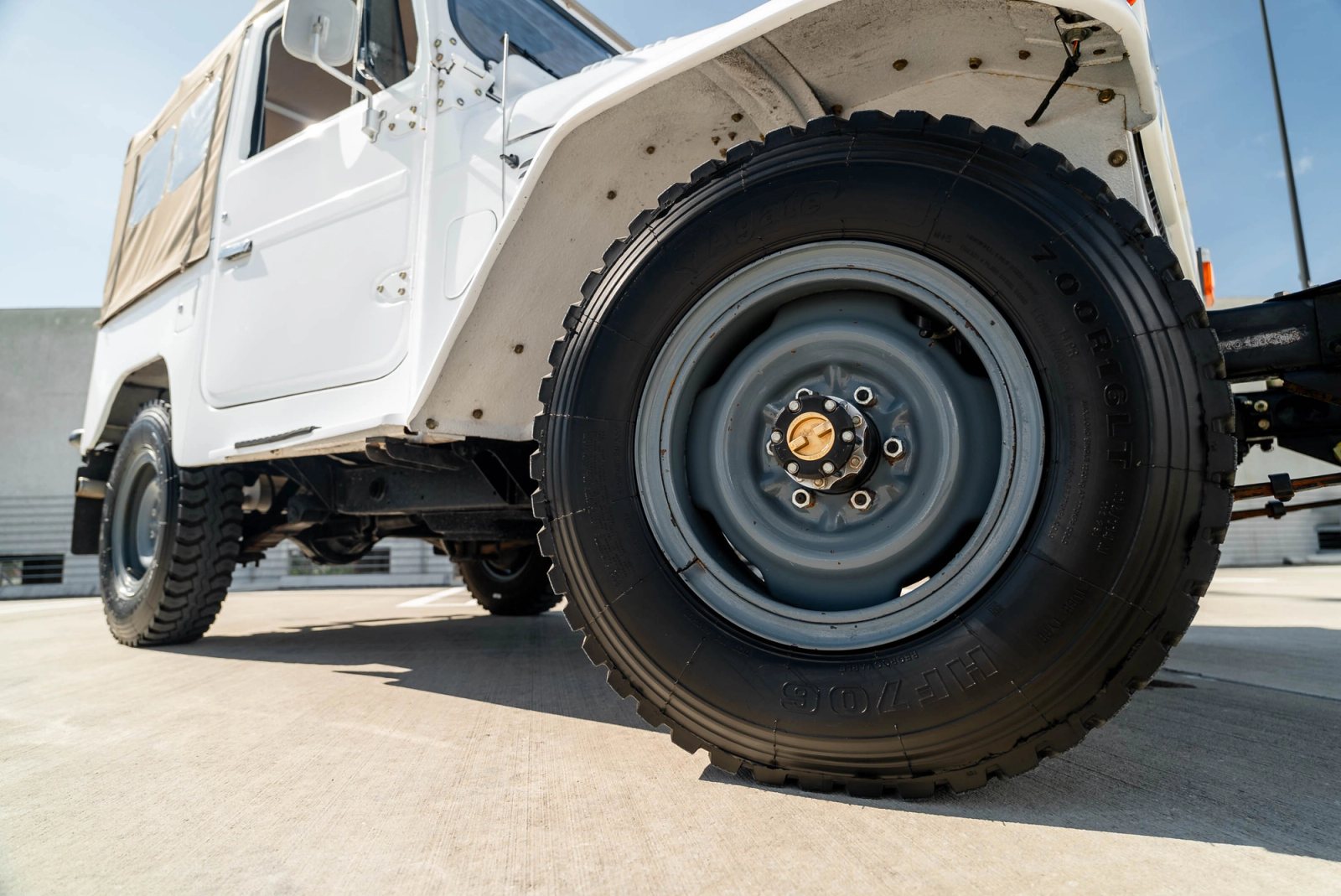 1979 Toyota FJ40 Exterior 43