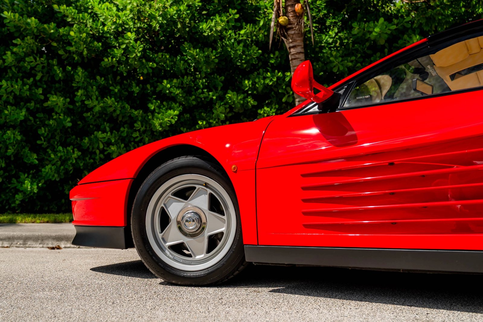 1987 Ferrari Testarossa Exterior 9