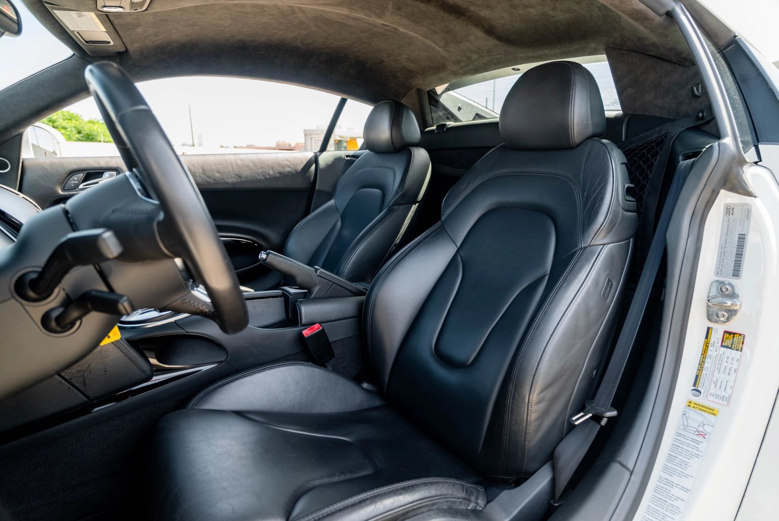 2012 Audi R8 V10 Interior 45