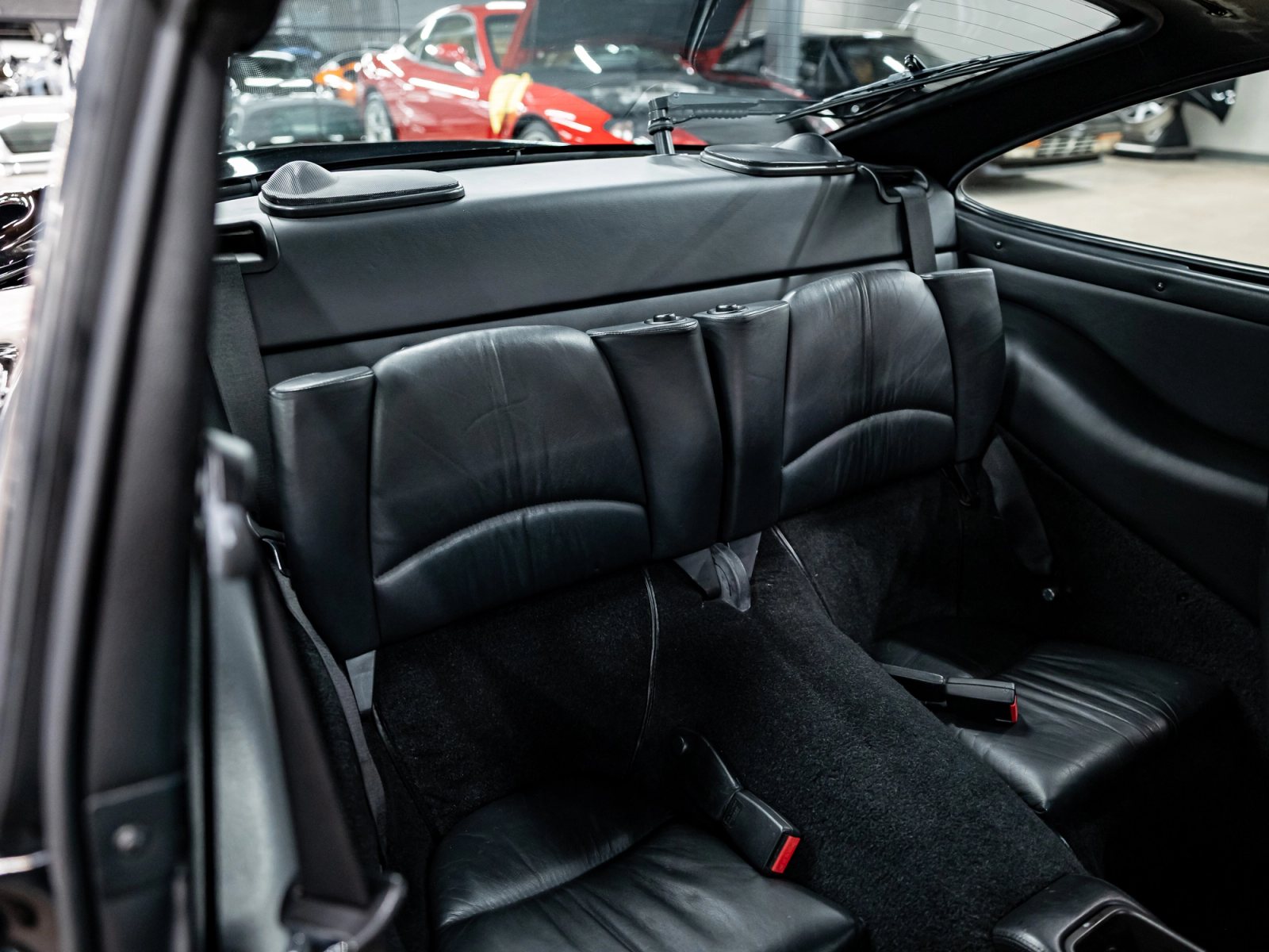 1996 Porsche 911 Turbo Interior 34