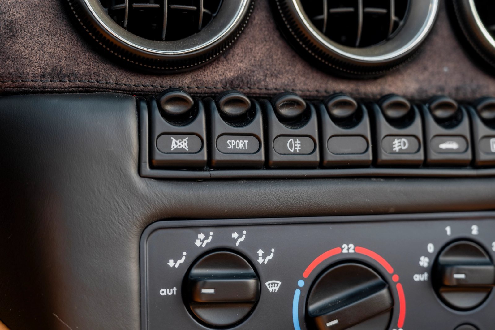 2001 Ferrari 550 Barchetta Interior 43