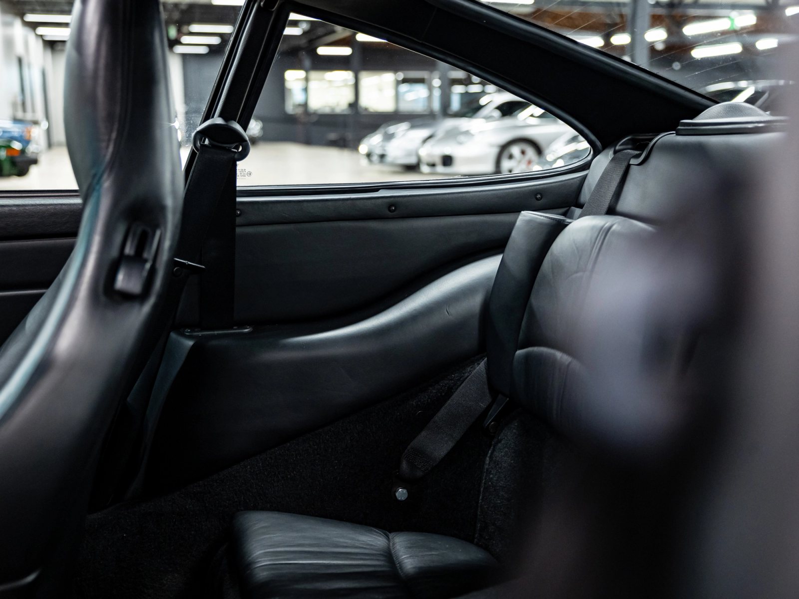 1996 Porsche 911 Turbo Interior 32