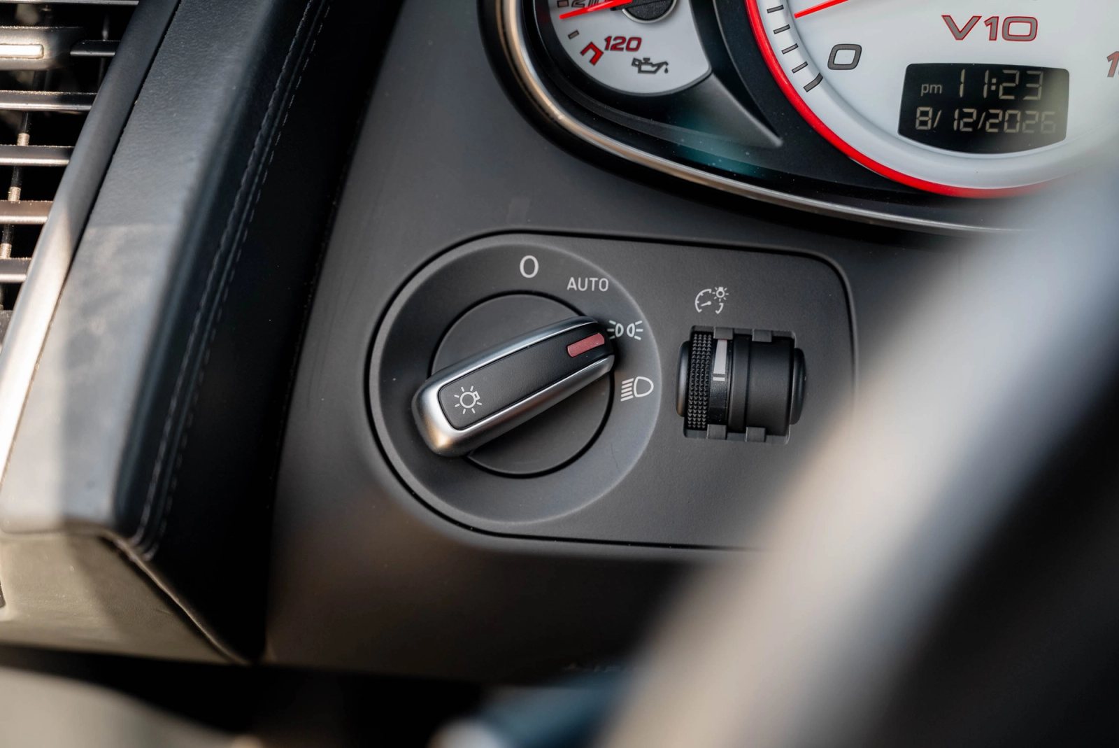 2012 Audi R8 V10 Interior 58