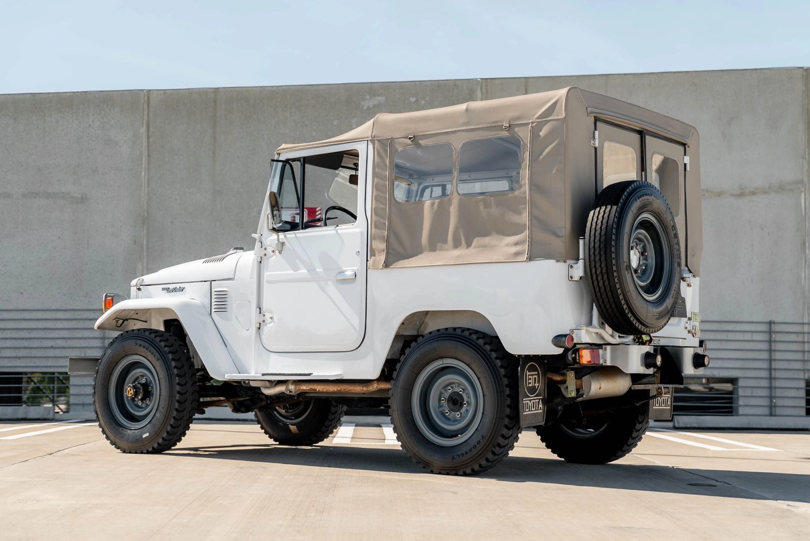 1979 Toyota FJ40 Exterior 80
