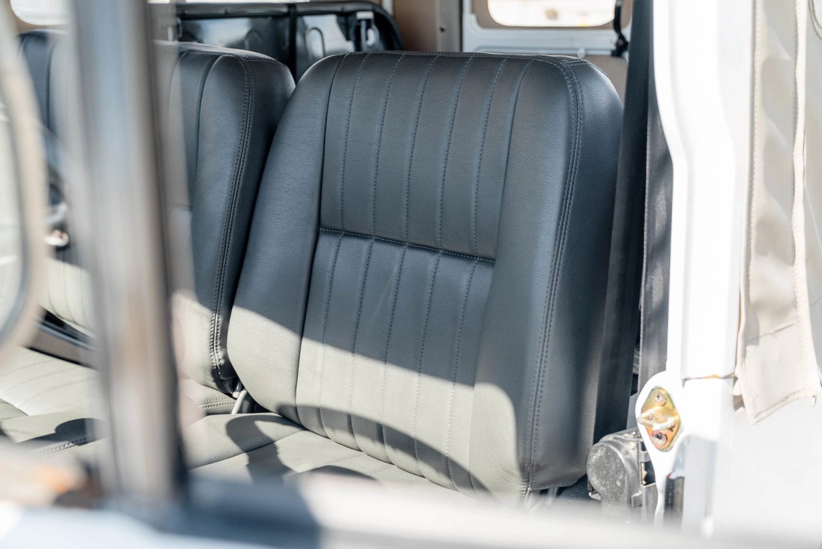 1979 Toyota FJ40 Interior 91