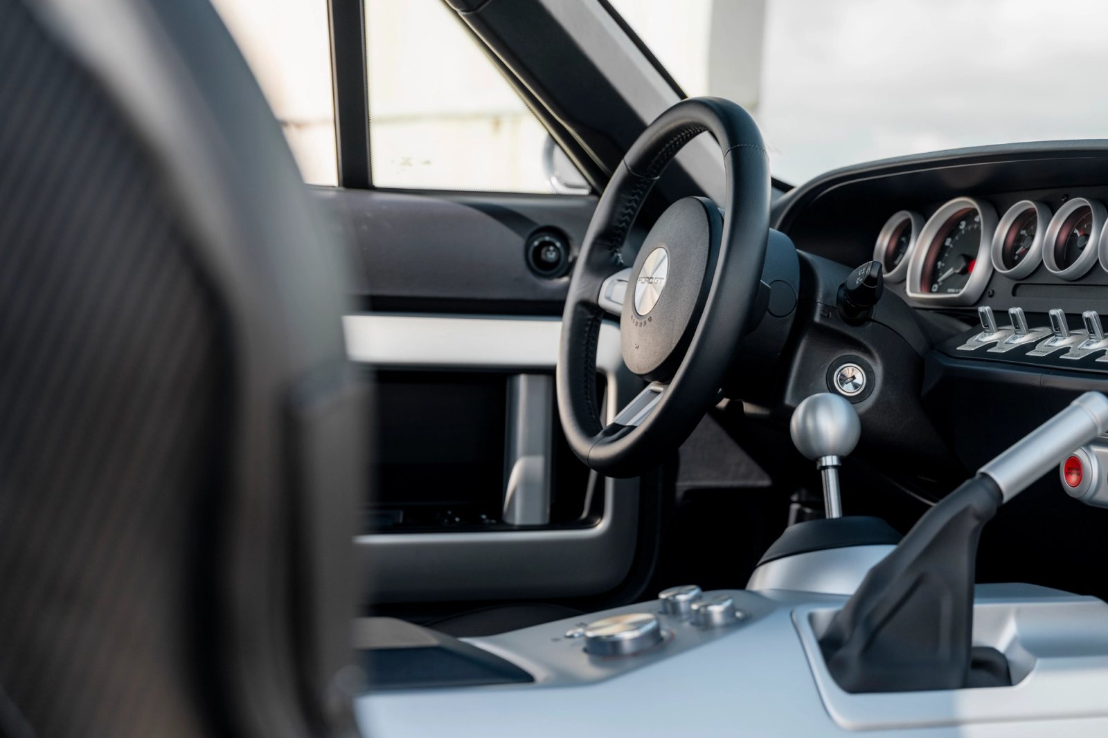 2006 Ford GT Interior 52