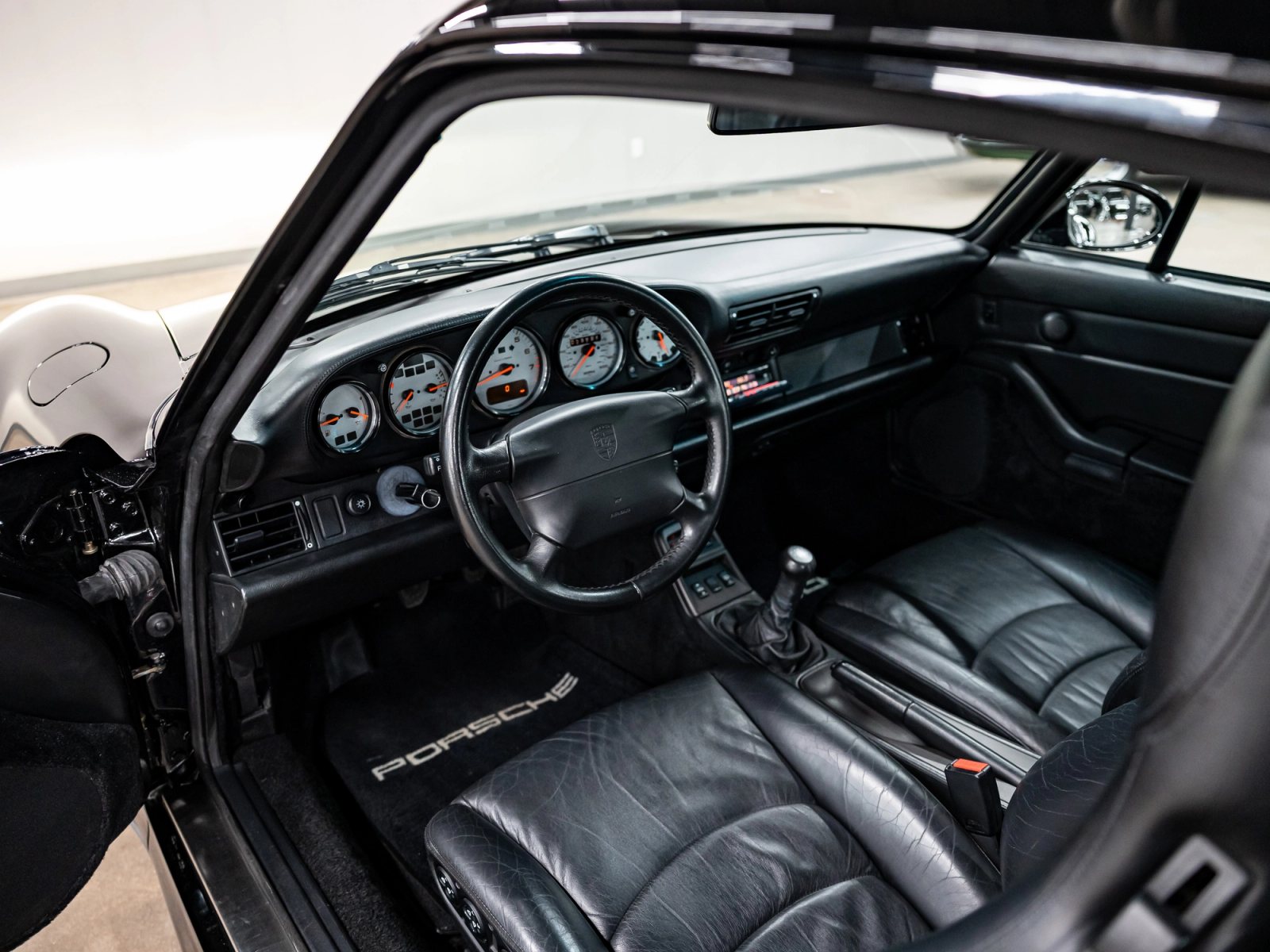 1996 Porsche 911 Turbo Interior 14