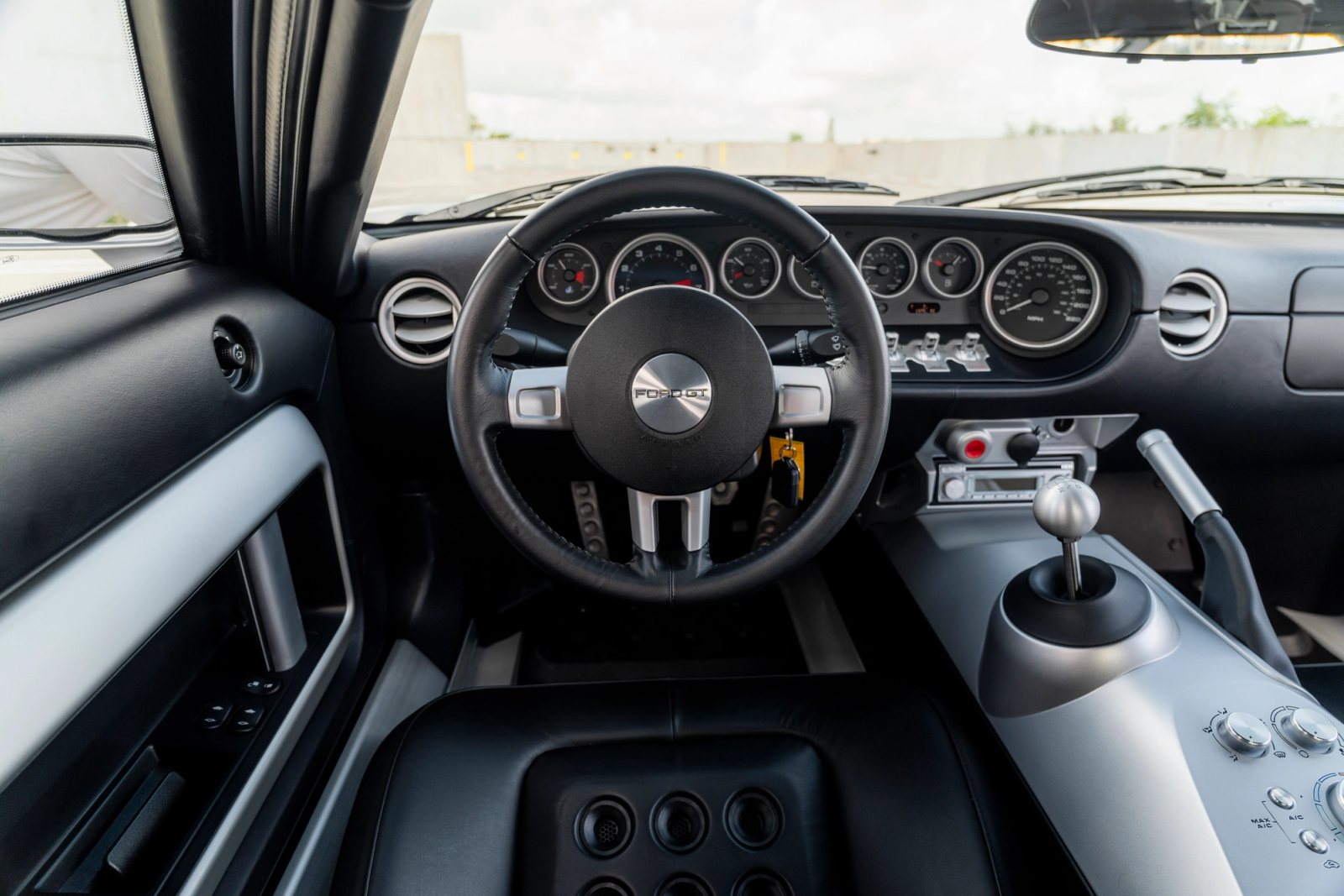 2006 Ford GT Interior 120