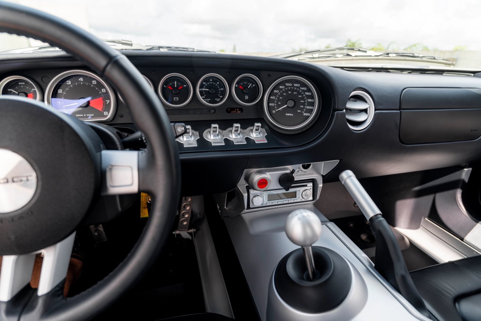2006 Ford GT Interior 85