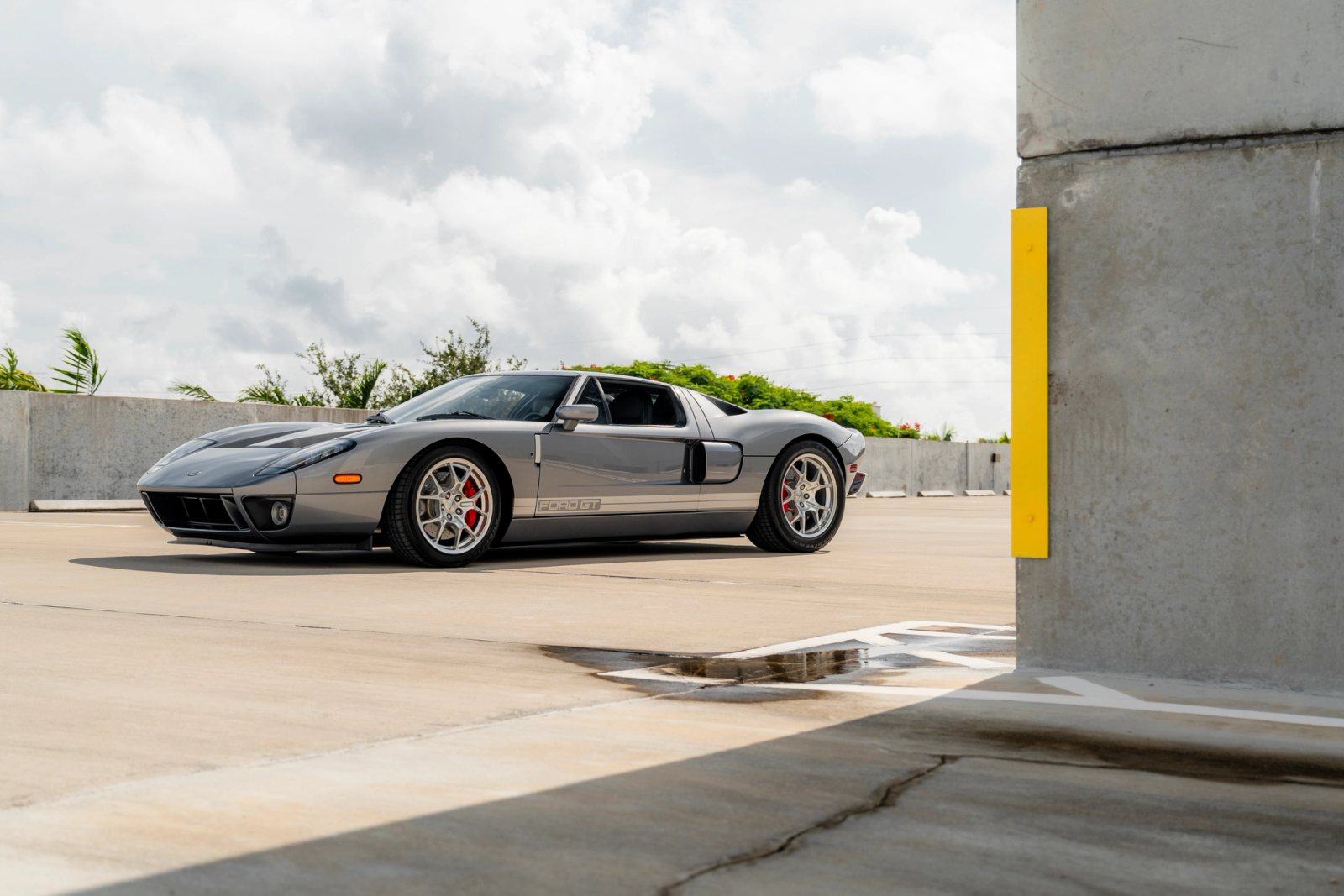 2006 Ford GT Exterior 1