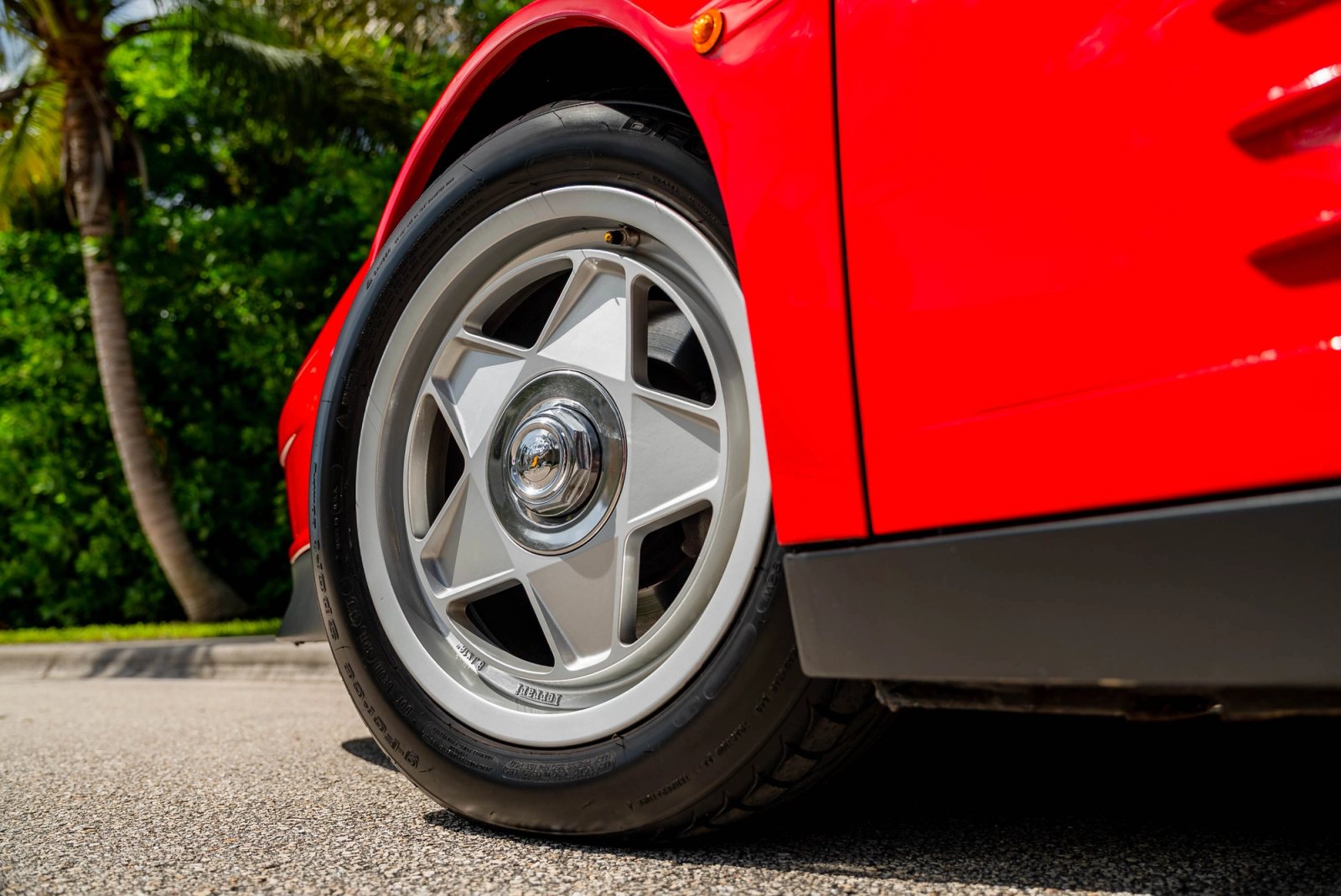 1987 Ferrari Testarossa Exterior 10