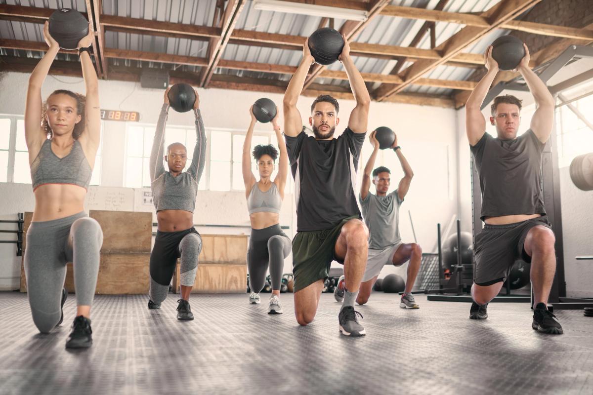 Circuit Training vs. CrossFit for Maximum Fitness Levels GymBird