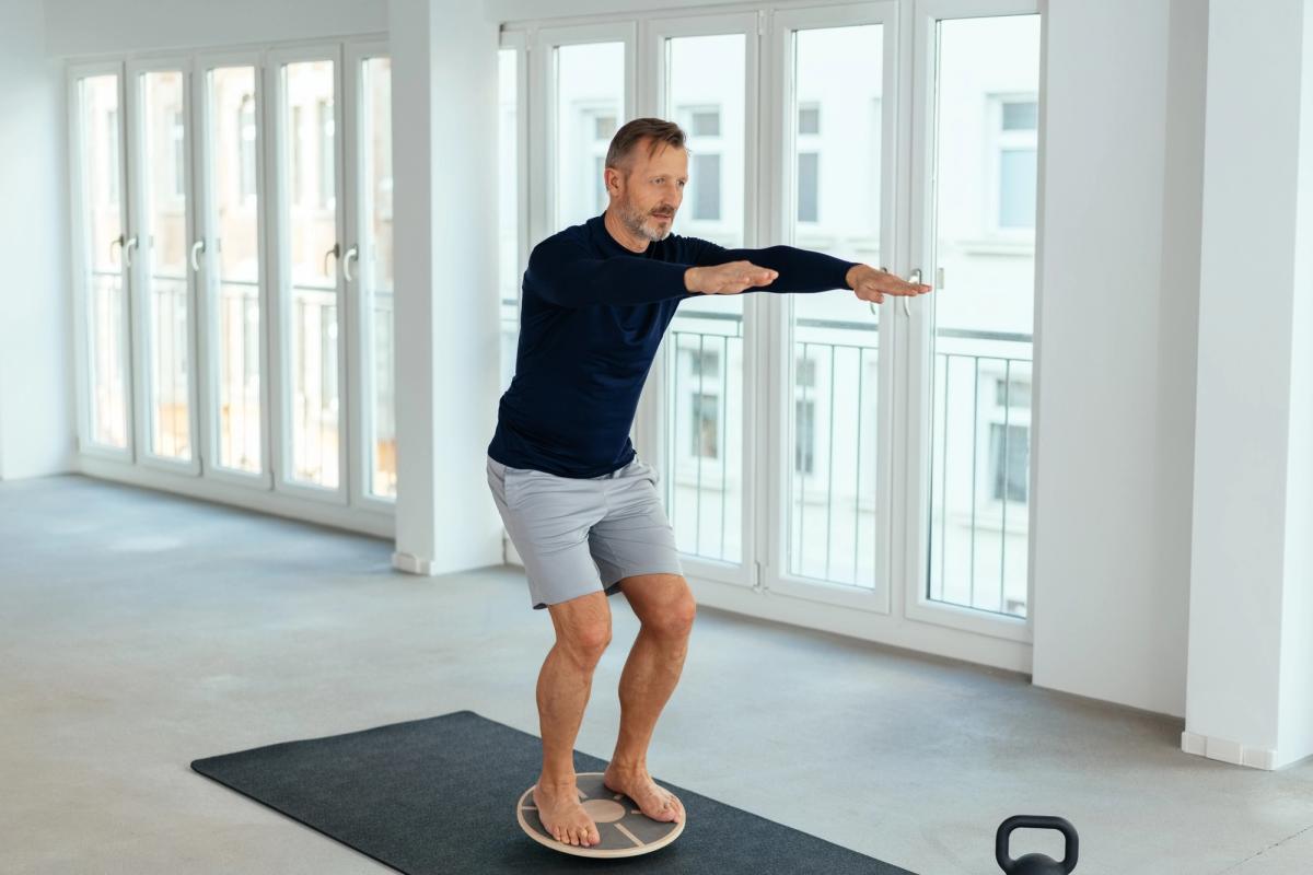 Ankle balance training targets recurrent injury