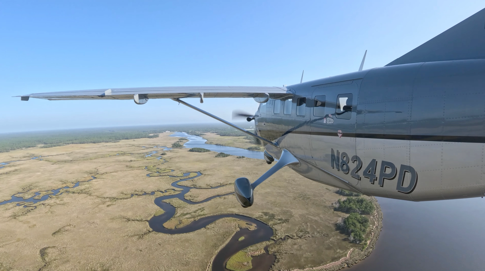 Kodiak 900 Flying