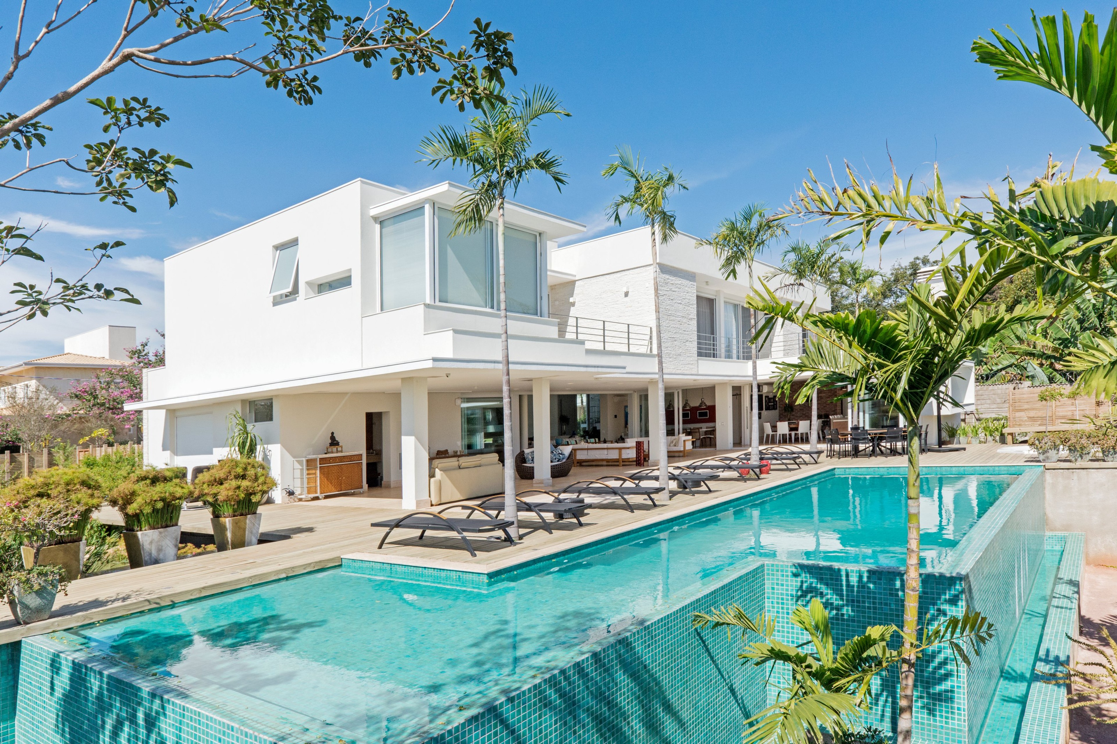 Residência VTO — Área de lazer com piscina