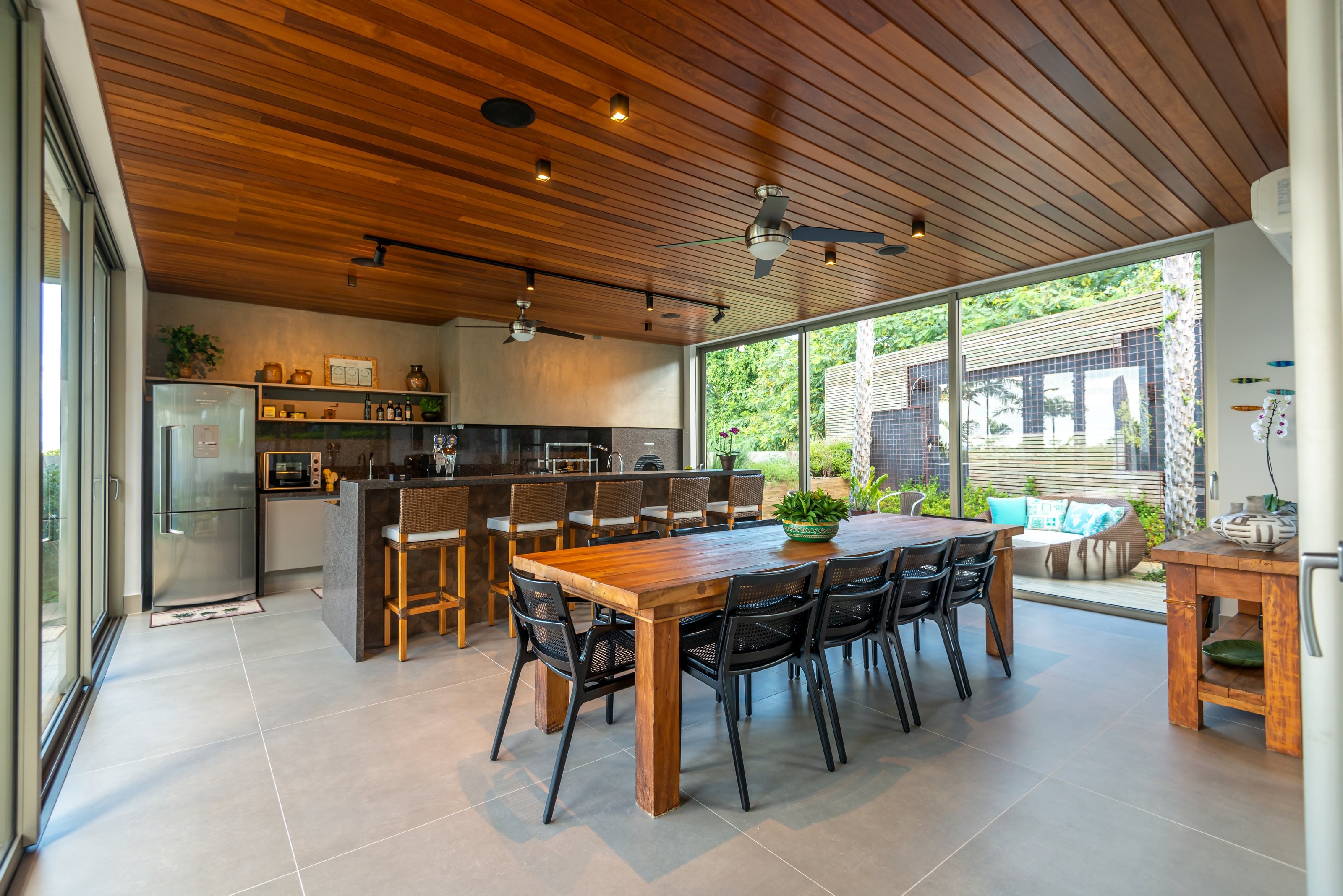 Residência GAM — Cozinha gourmet com ilha