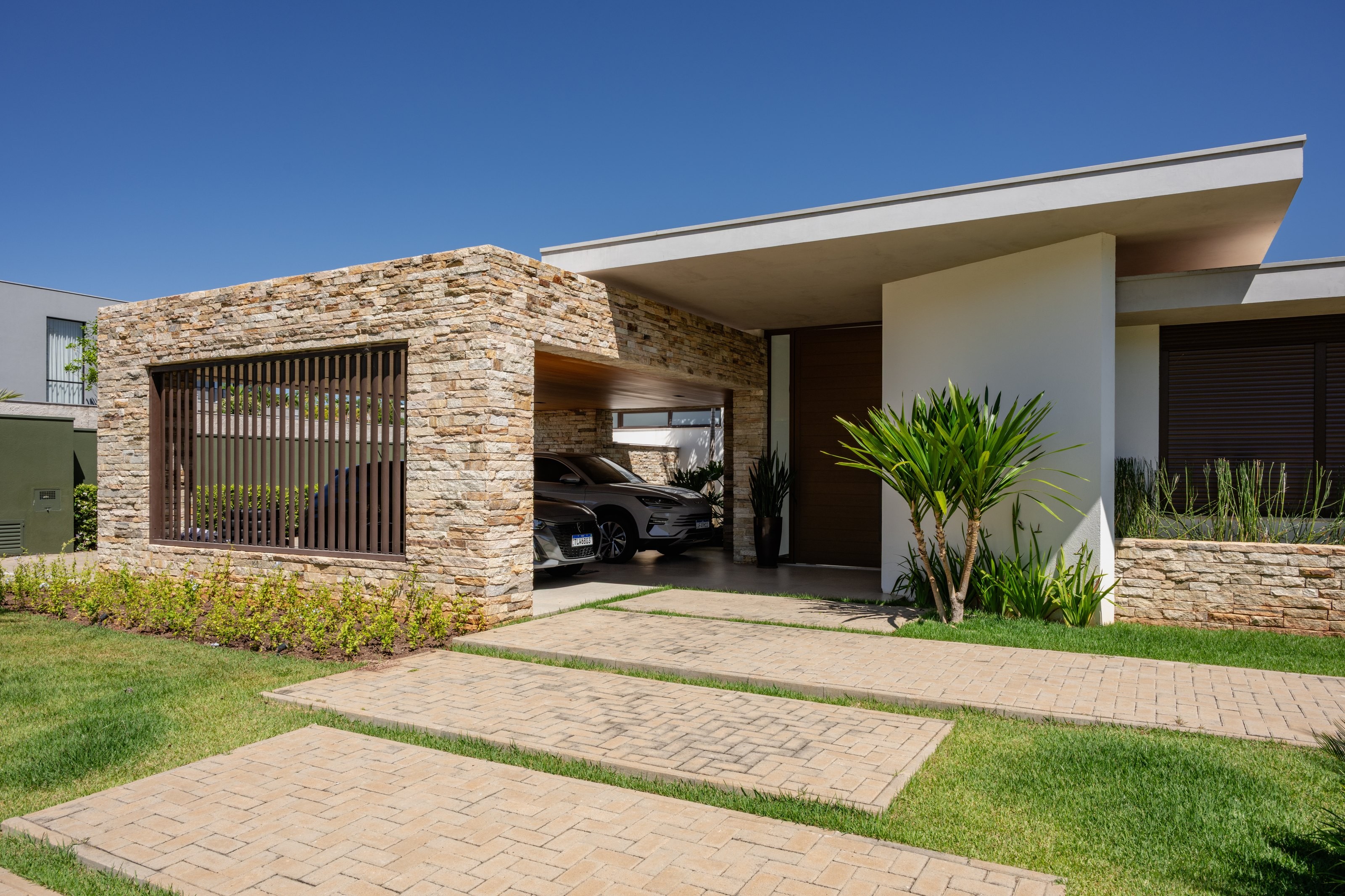 Residência DEV — Entrada principal