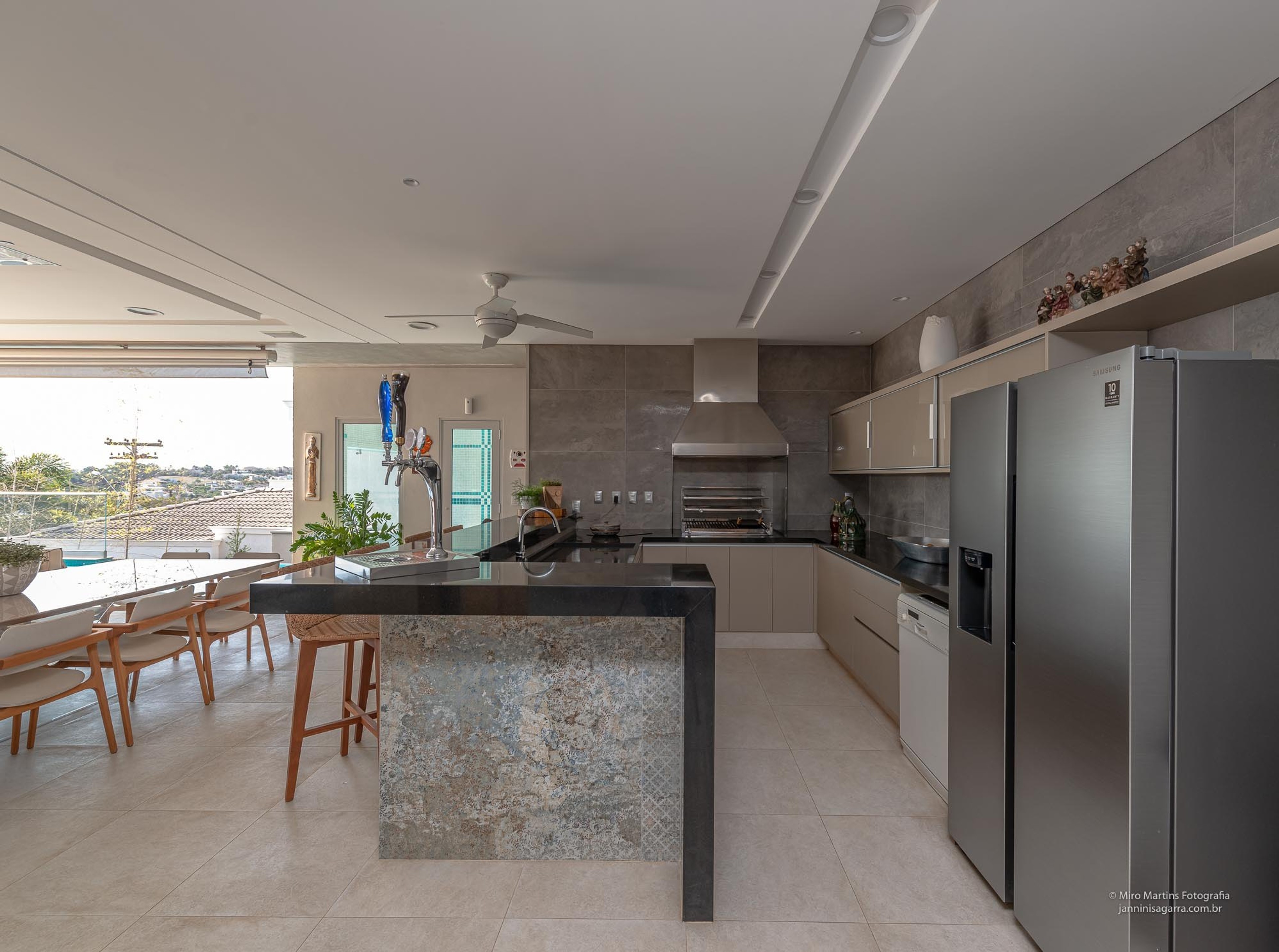 Residência VAL — Cozinha gourmet integrada