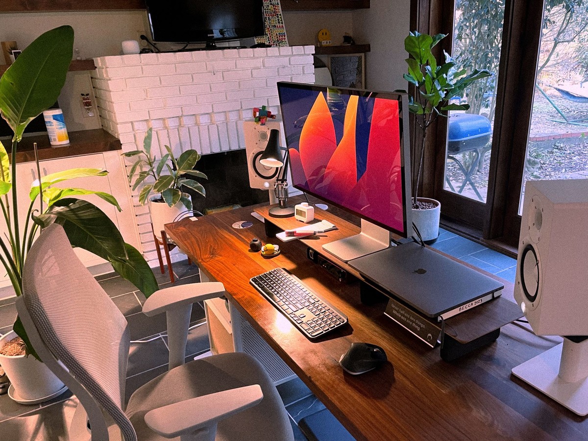 Rebecca Ramos's workspace
