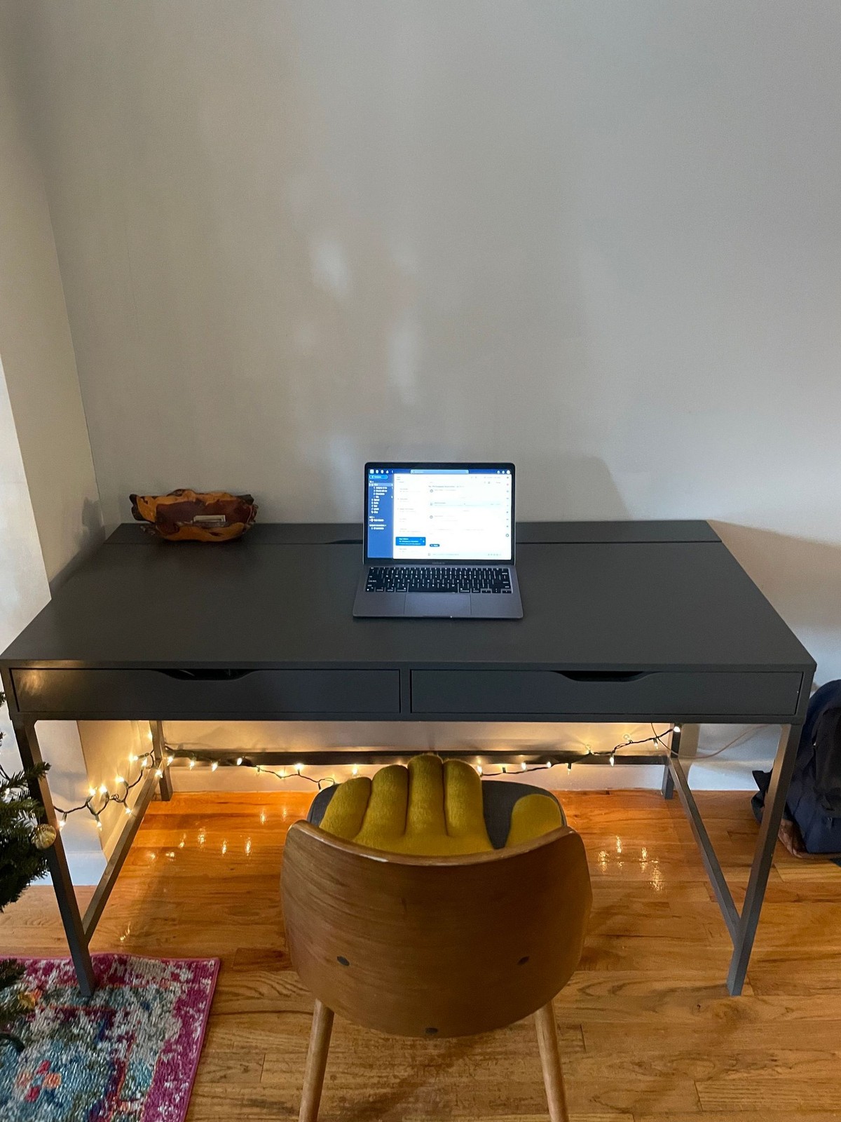 Kirk Fernandes's workspace — photo 3
