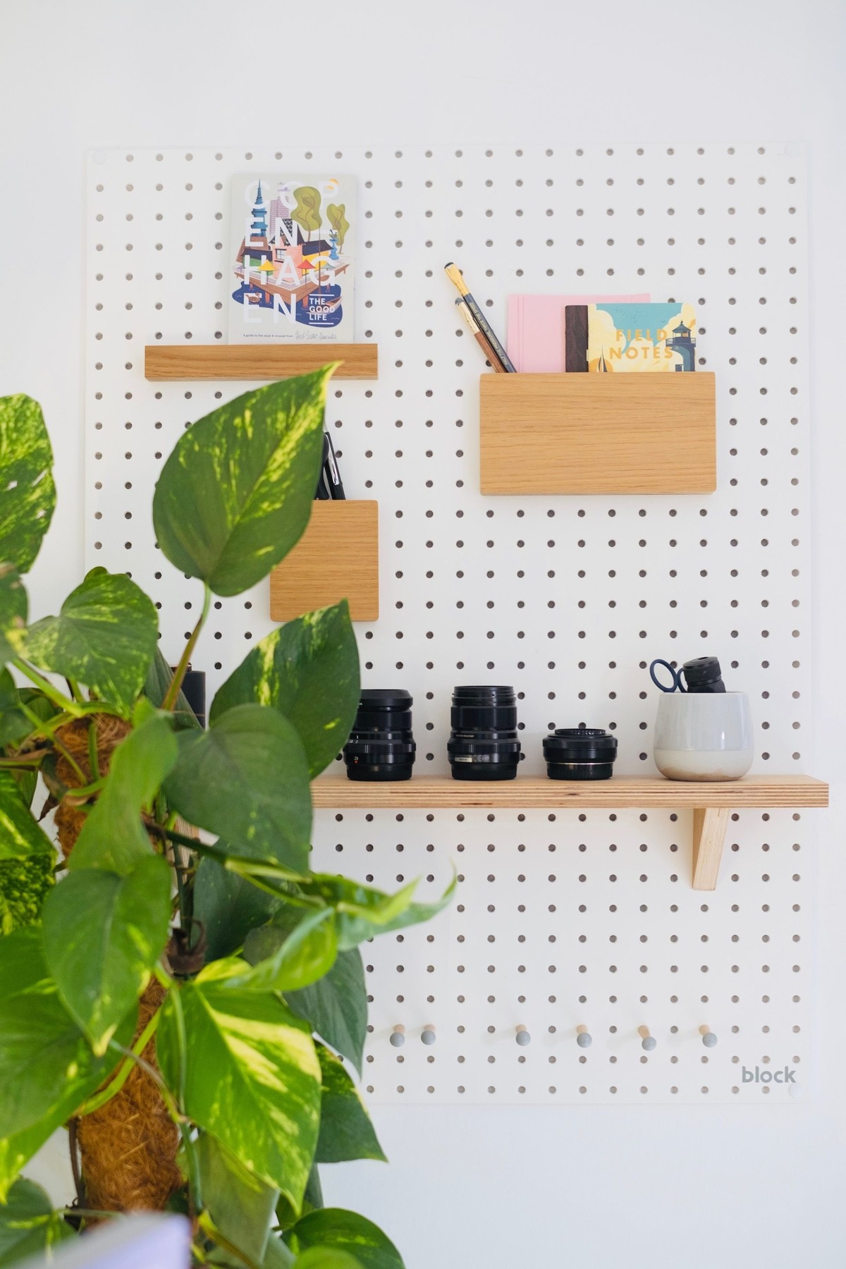 Tom Ellis's workspace — photo 6