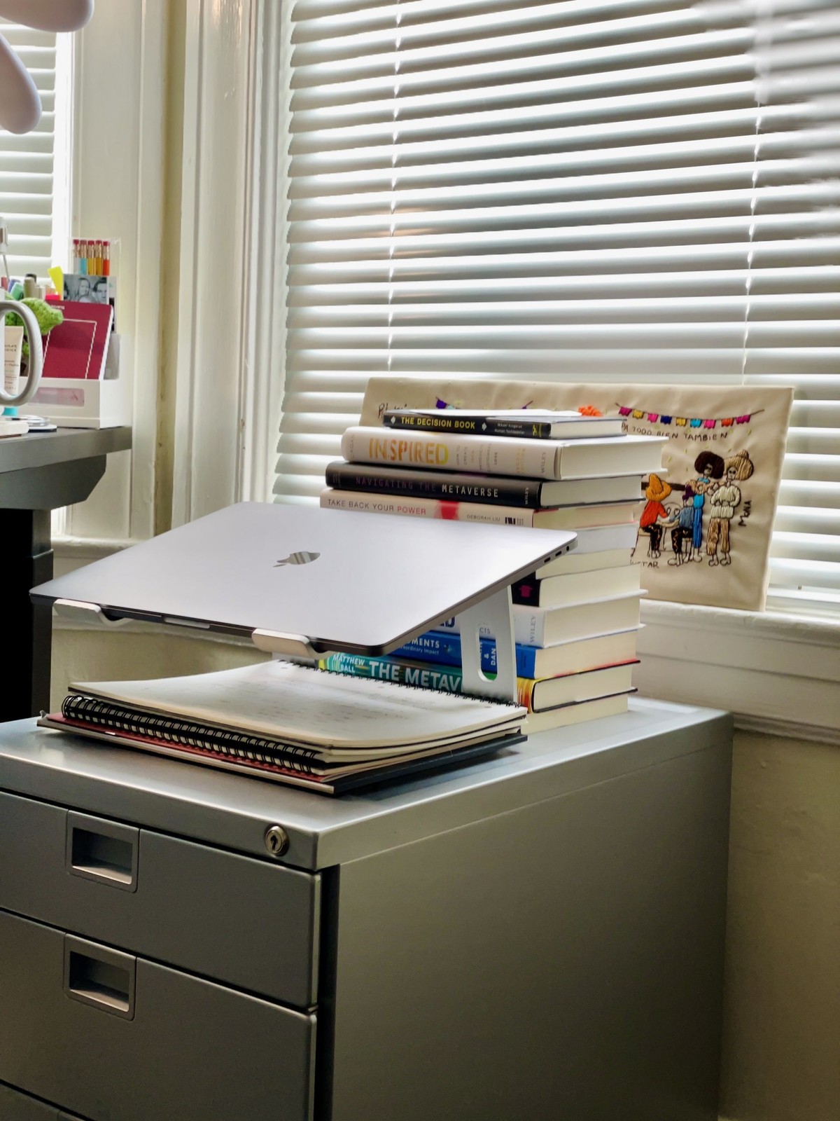 Meesh Lin's workspace — photo 4