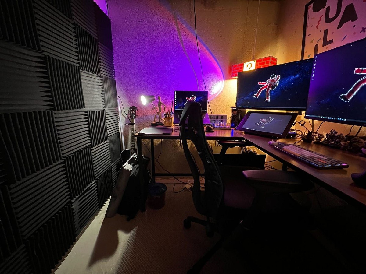 Ben Fryc's workspace — photo 2