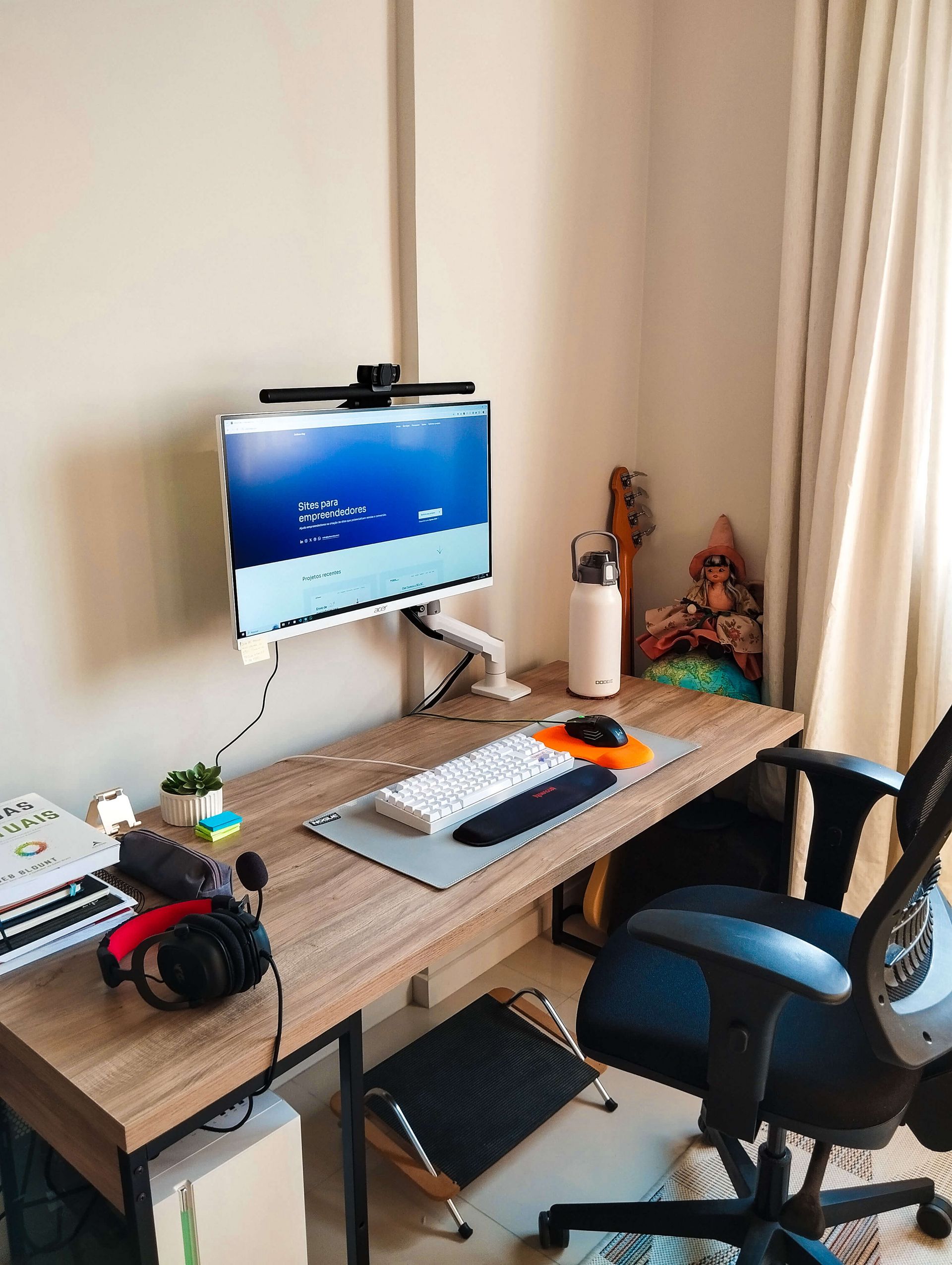 Joilson Day's workspace