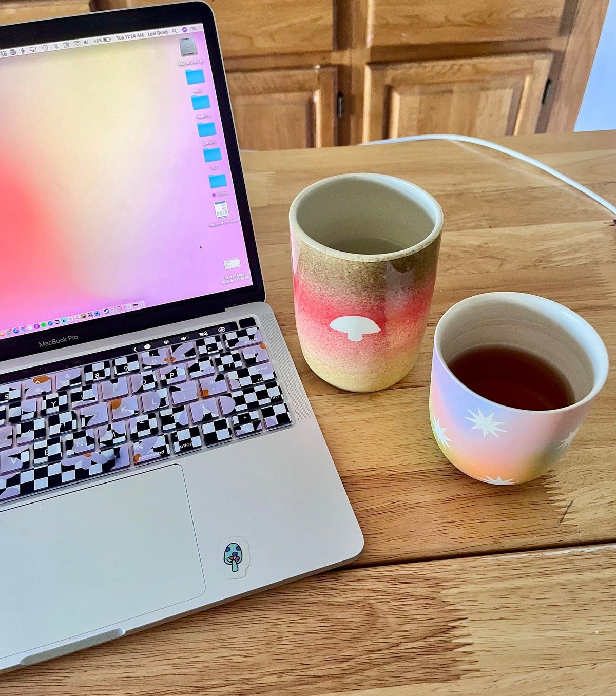 Lexi "Bel"'s workspace — photo 5