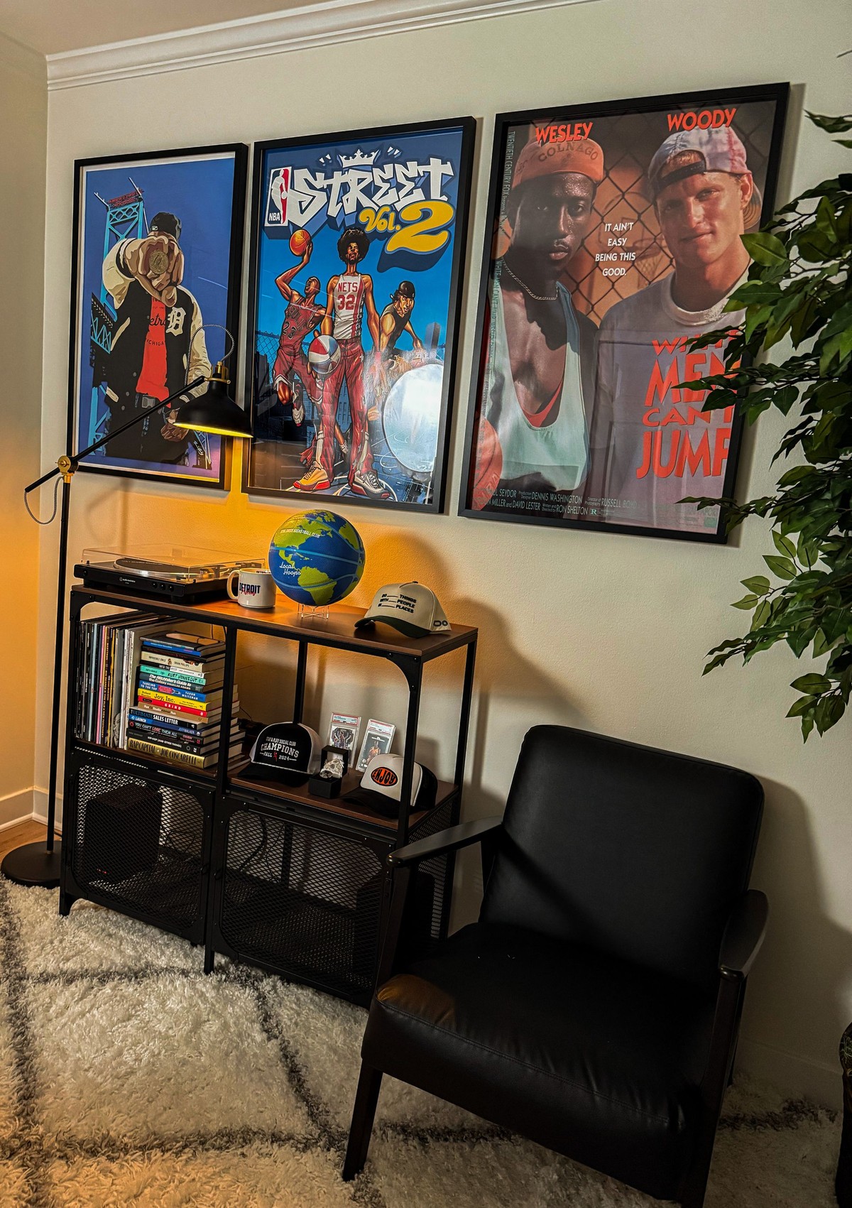 Tim Forkin's workspace — photo 4